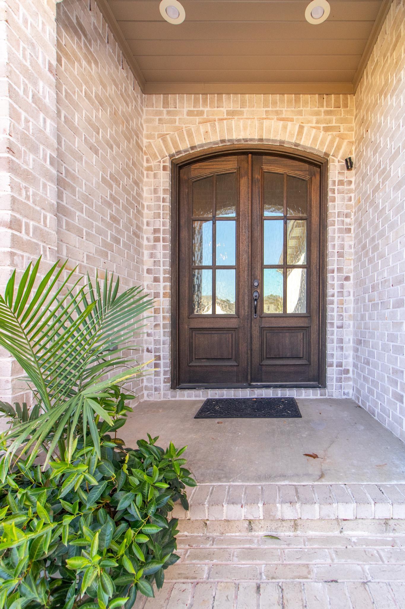 VALLEY VIEW MANOR - Residential