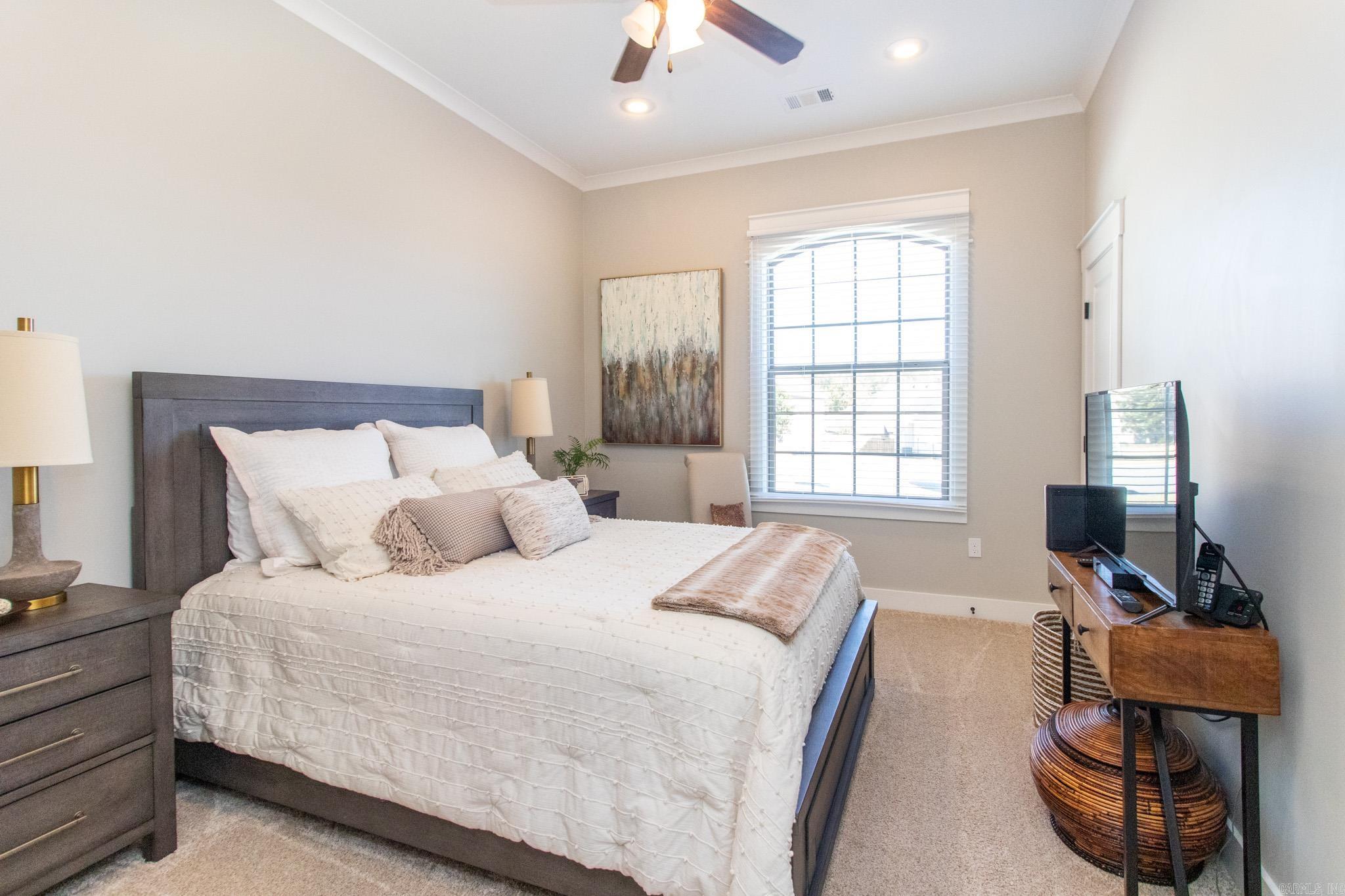 VALLEY VIEW MANOR - Residential