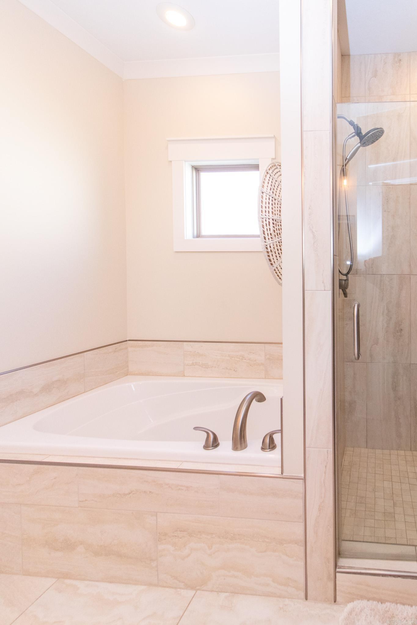 VALLEY VIEW MANOR - Residential