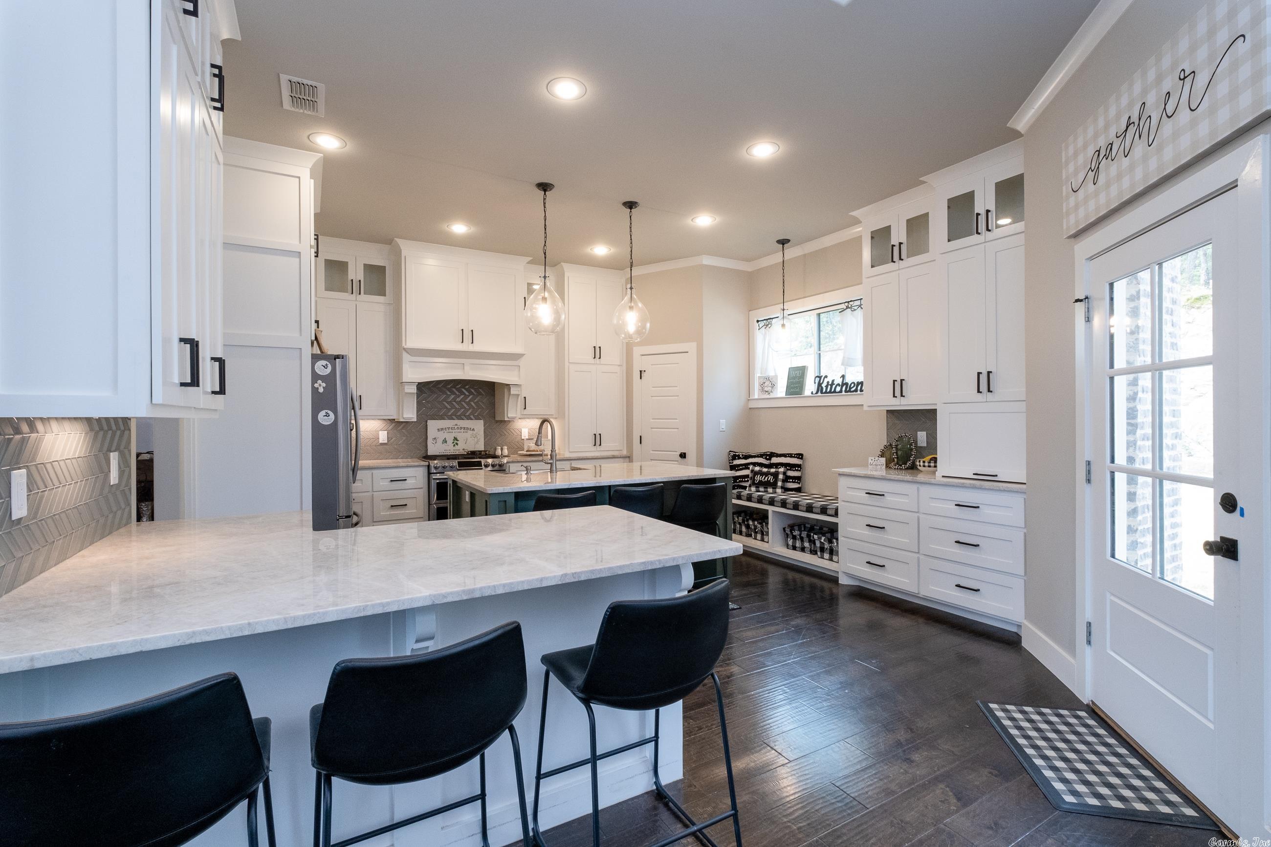 CHENAL VALLEY EPERNAY PLACE - Residential