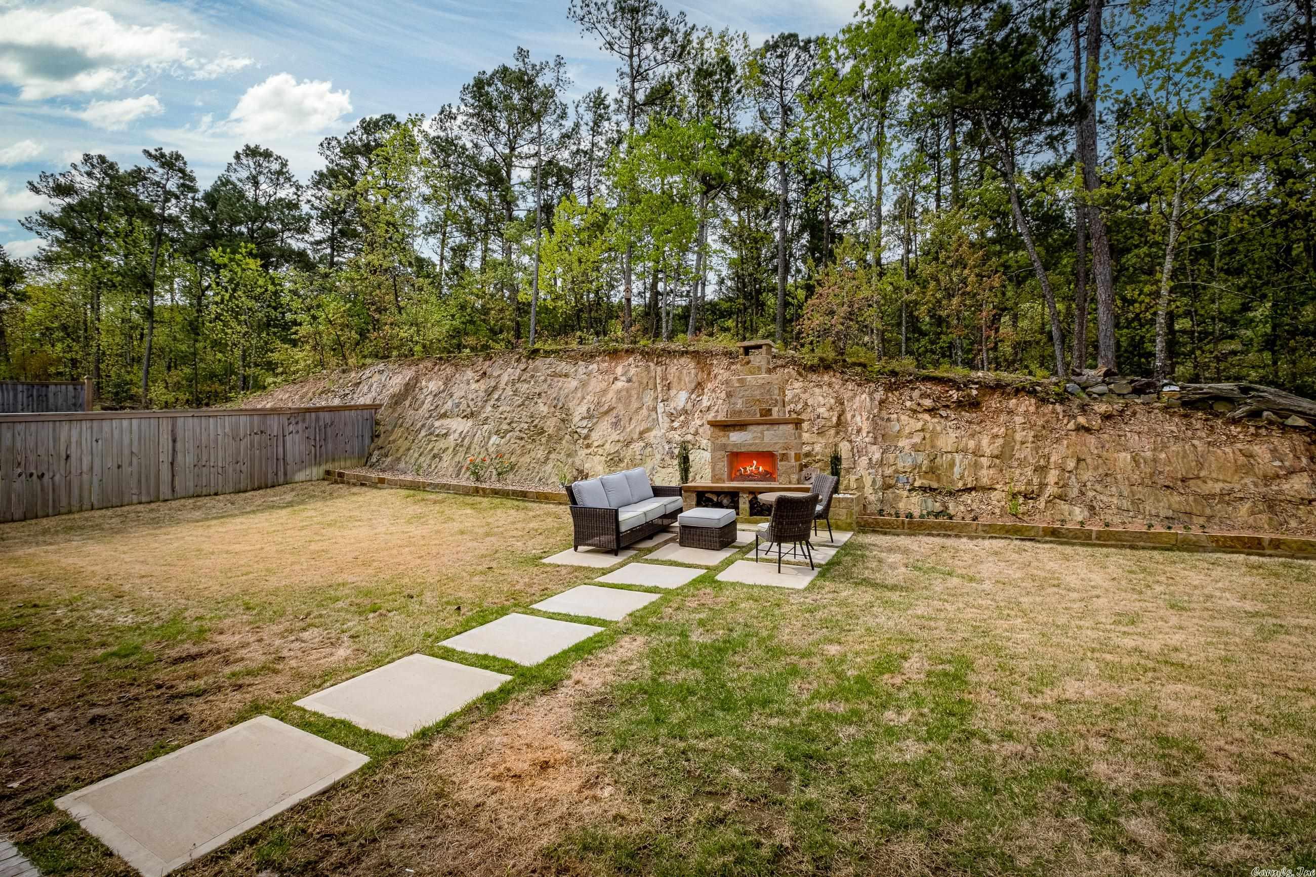 CHENAL VALLEY EPERNAY PLACE - Residential