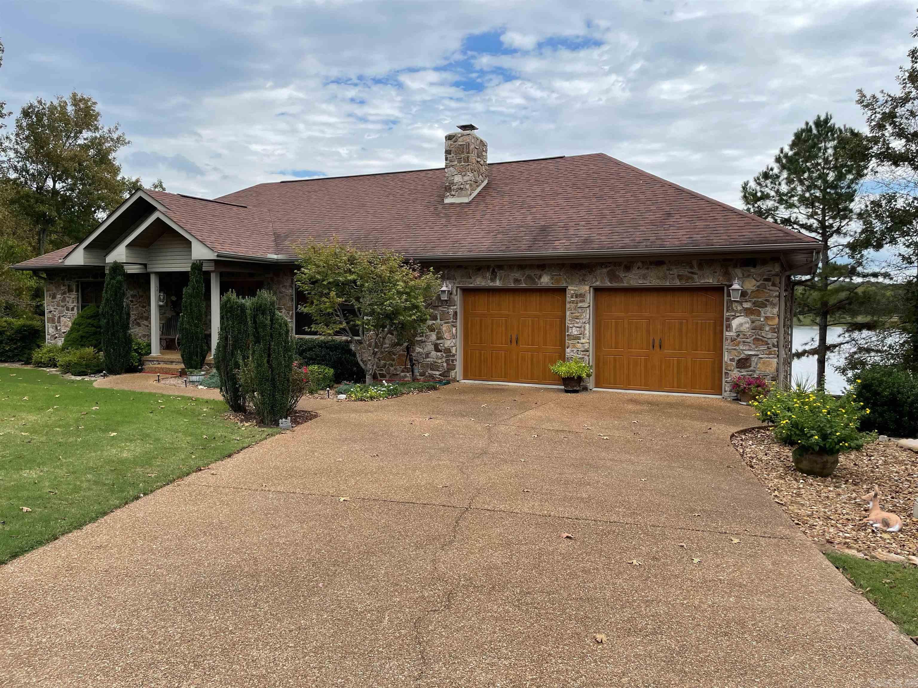 NORTH SHORE - Residential