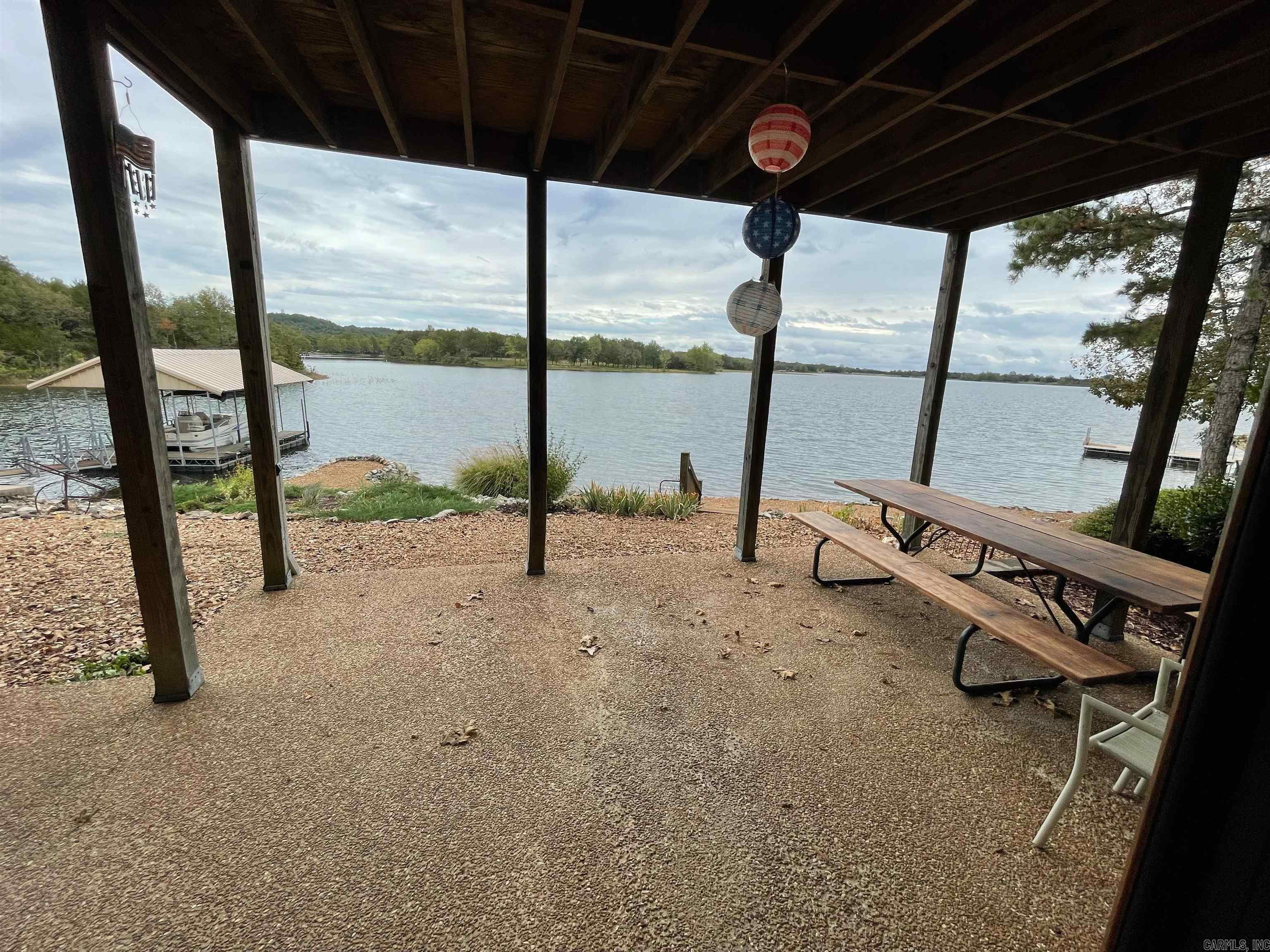 NORTH SHORE - Residential