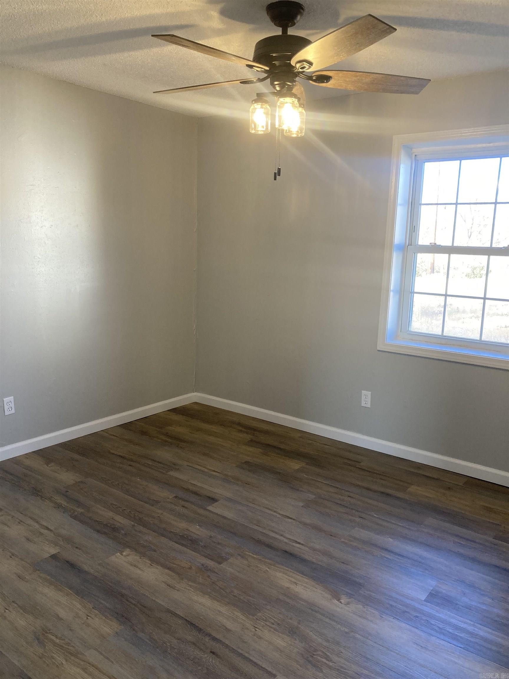 HARWOOD - Residential