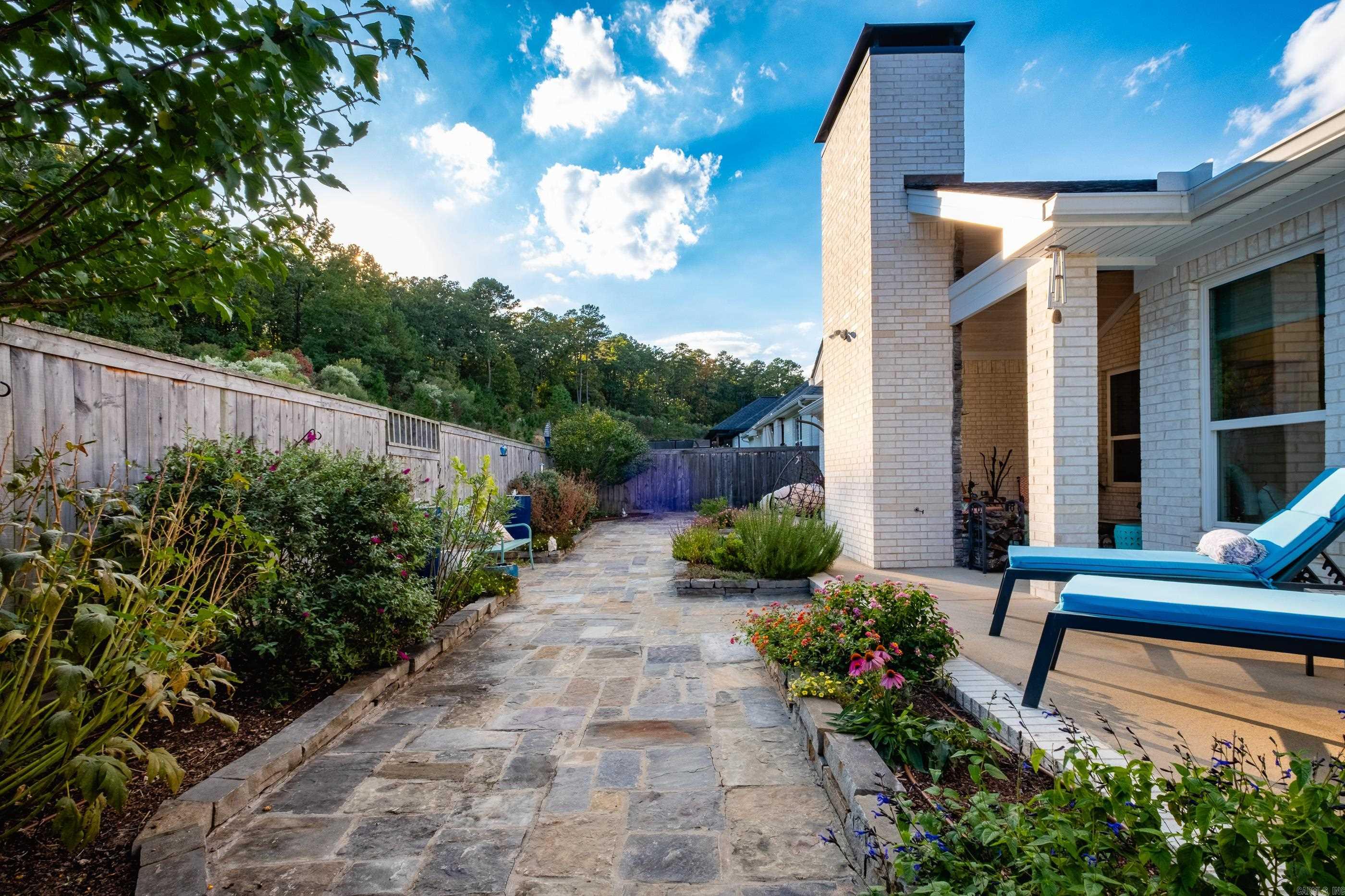 BELLES FLEURS - Residential