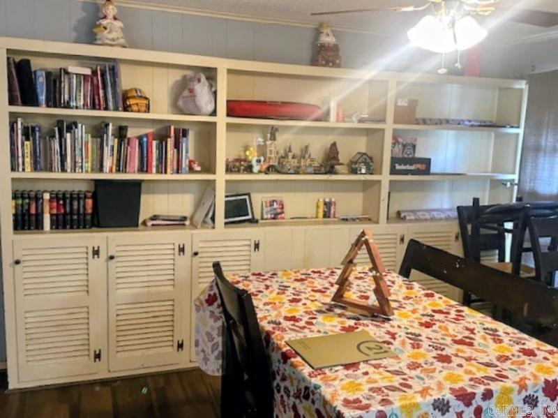 MIKE BERG LAKE - Residential