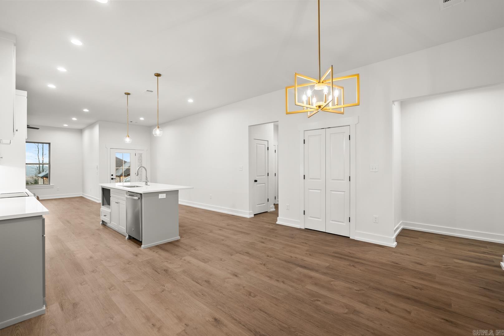 HIDDEN VALLEY ESTATES - Residential