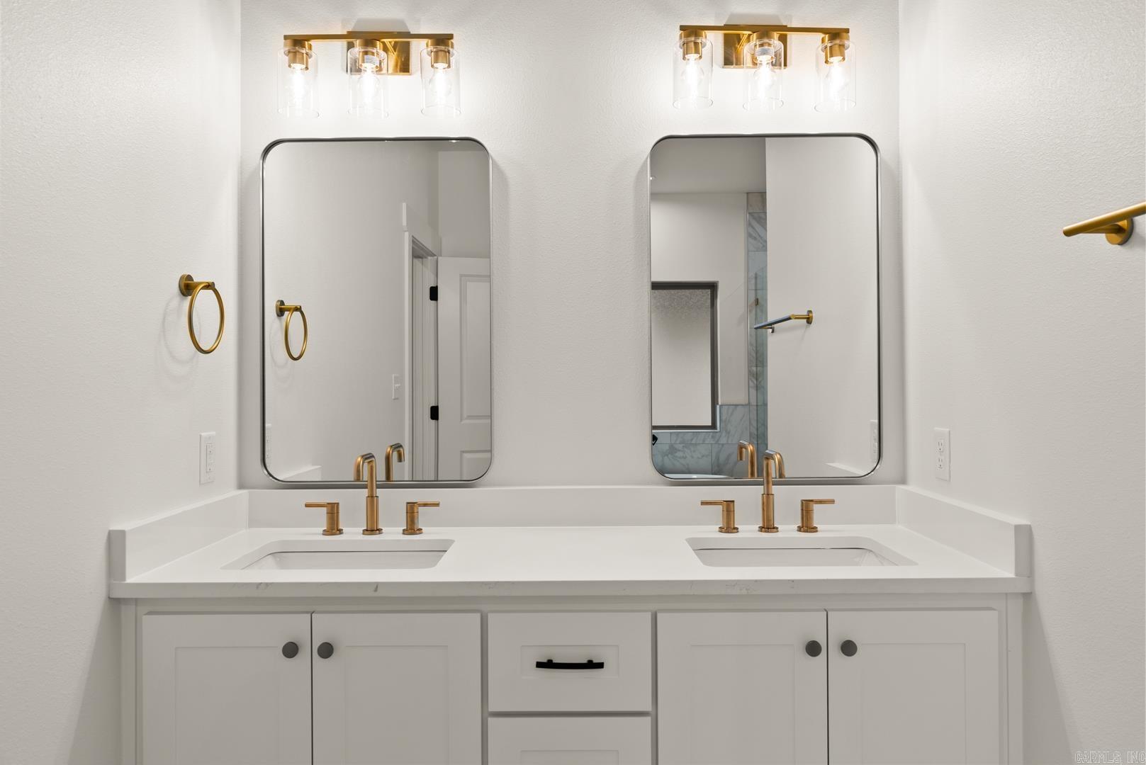 HIDDEN VALLEY ESTATES - Residential