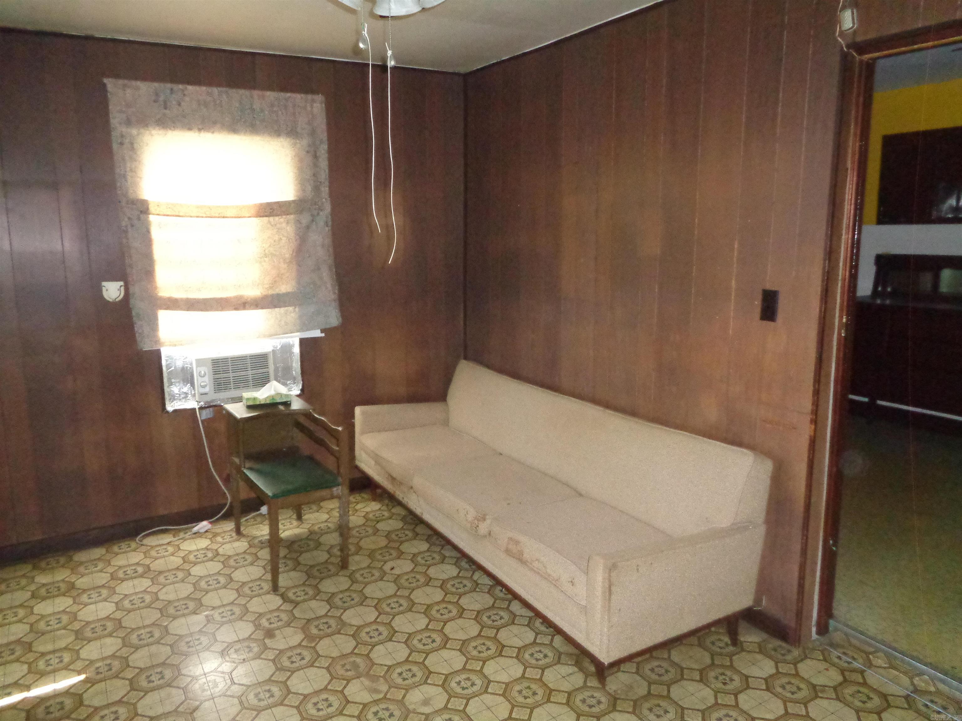 Weldon E Wrights - Residential
