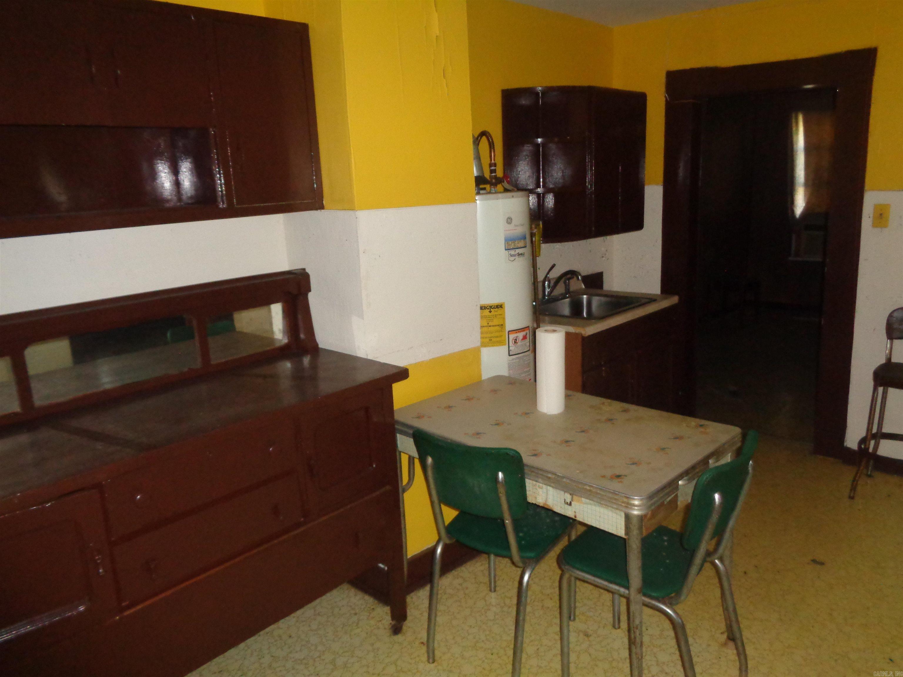 Weldon E Wrights - Residential