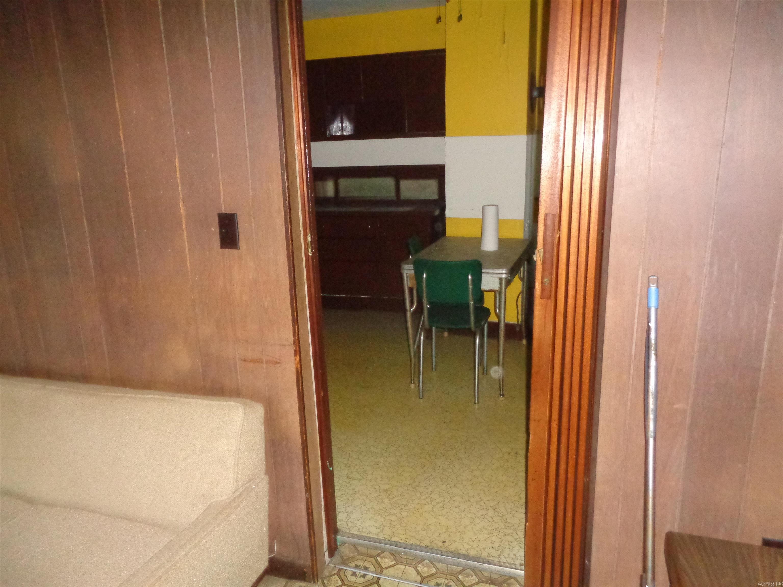 Weldon E Wrights - Residential