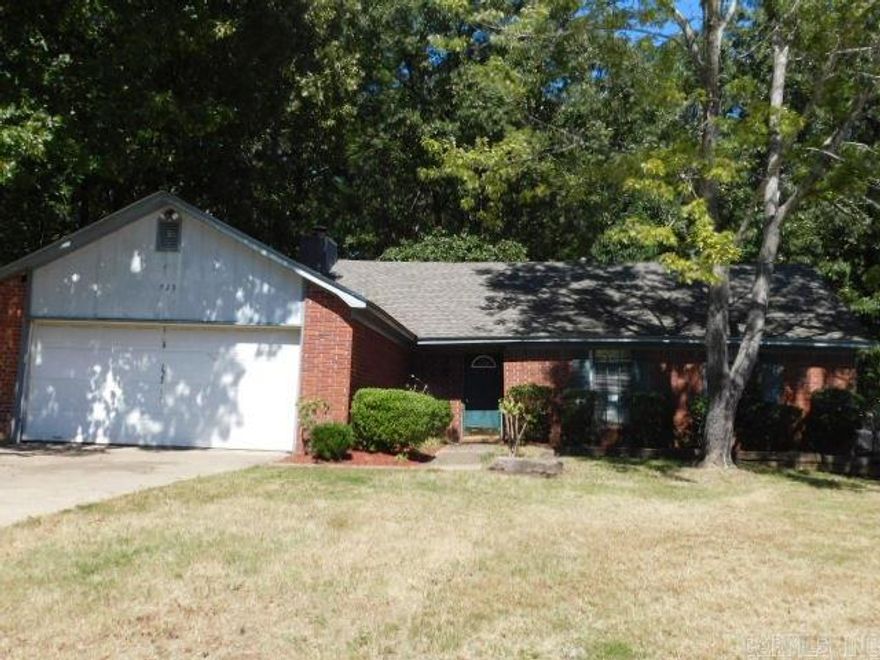 This is a Fannie Mae HomePath property. For more information log onto www.homepath.com. Home located in the heart of Bryant. Close to schools, entertainment and shopping.