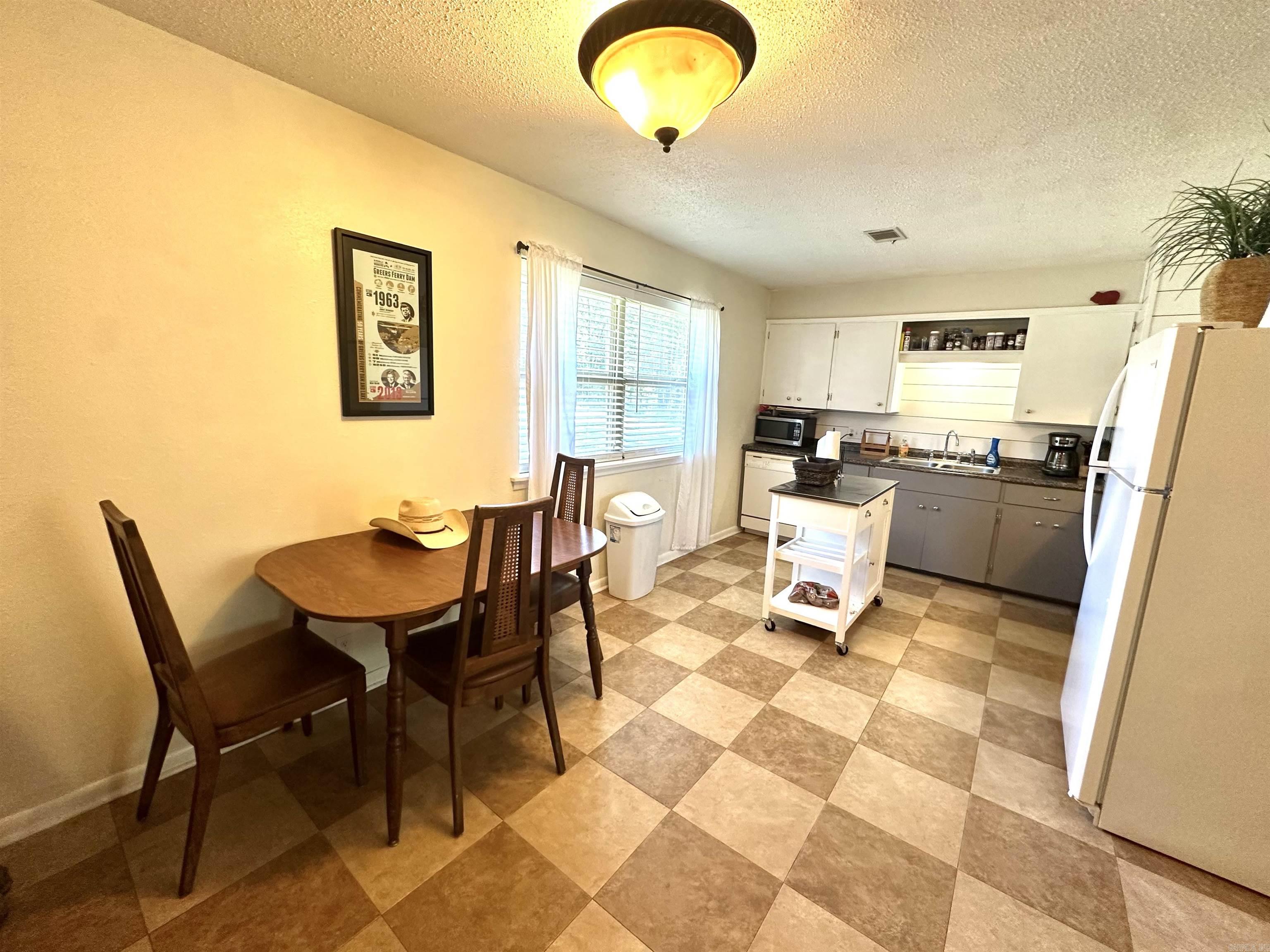 Robinwood Cove - Residential