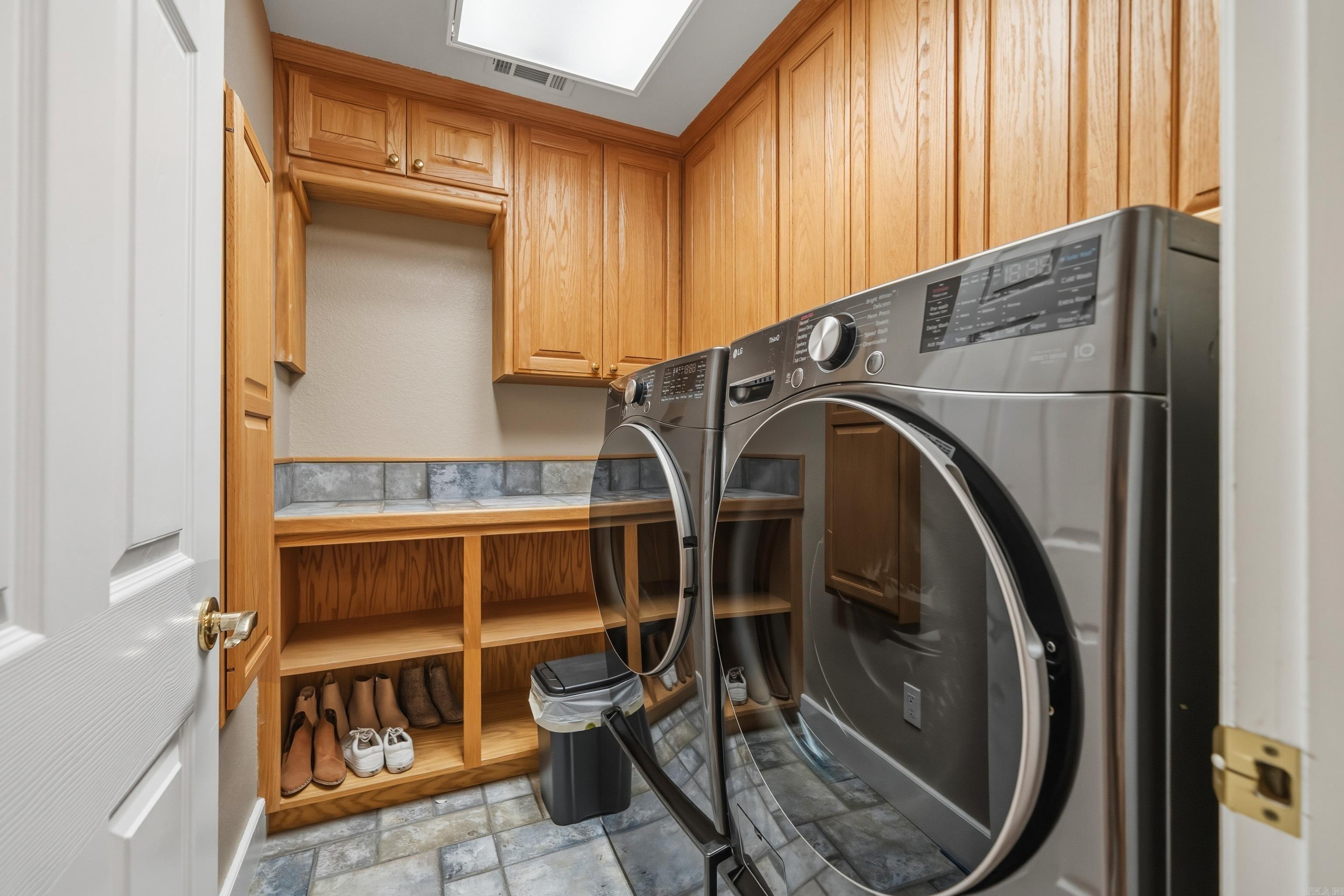 COTTONWOOD ESTATES - Residential