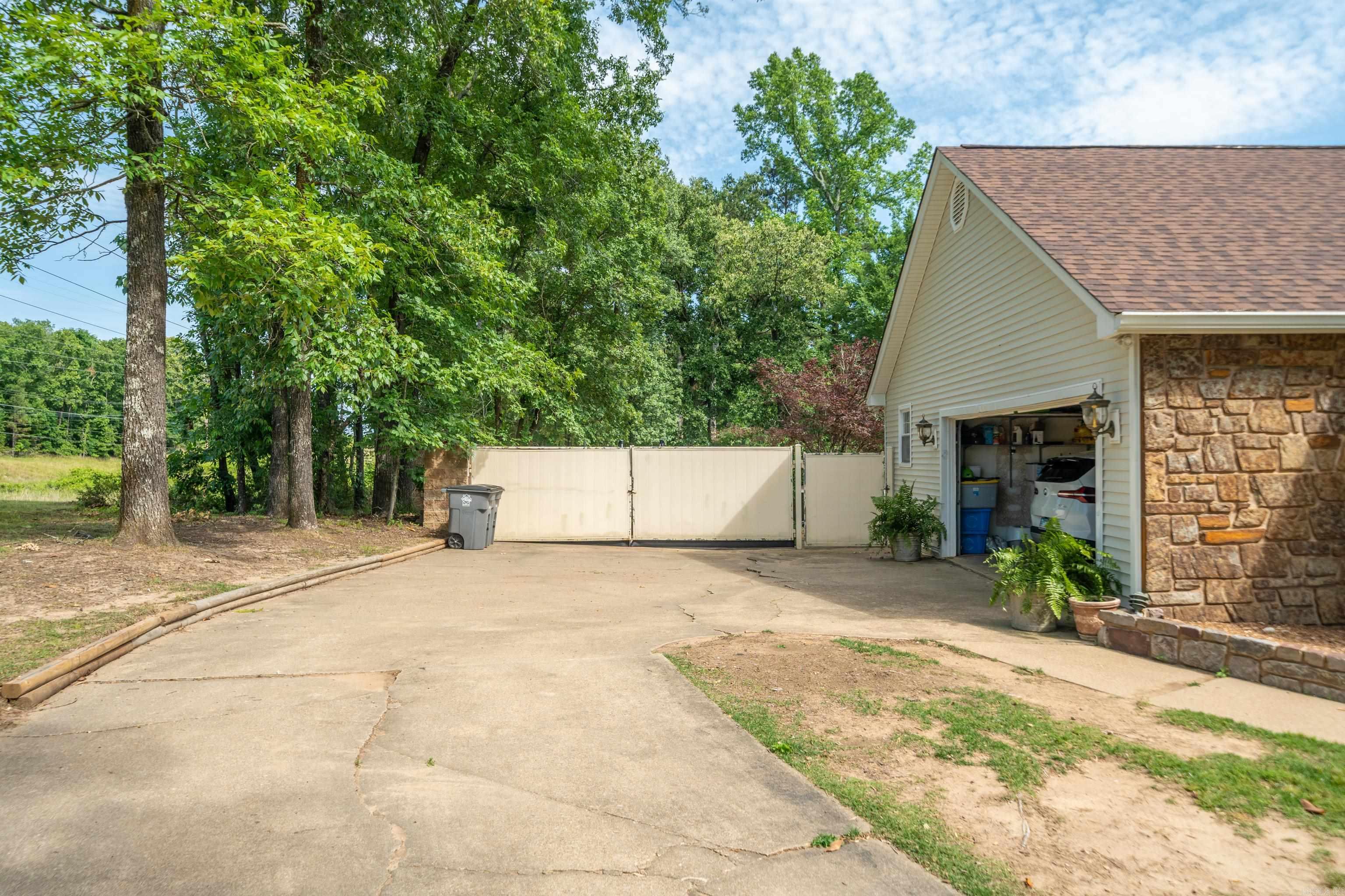 COTTONWOOD ESTATES - Residential