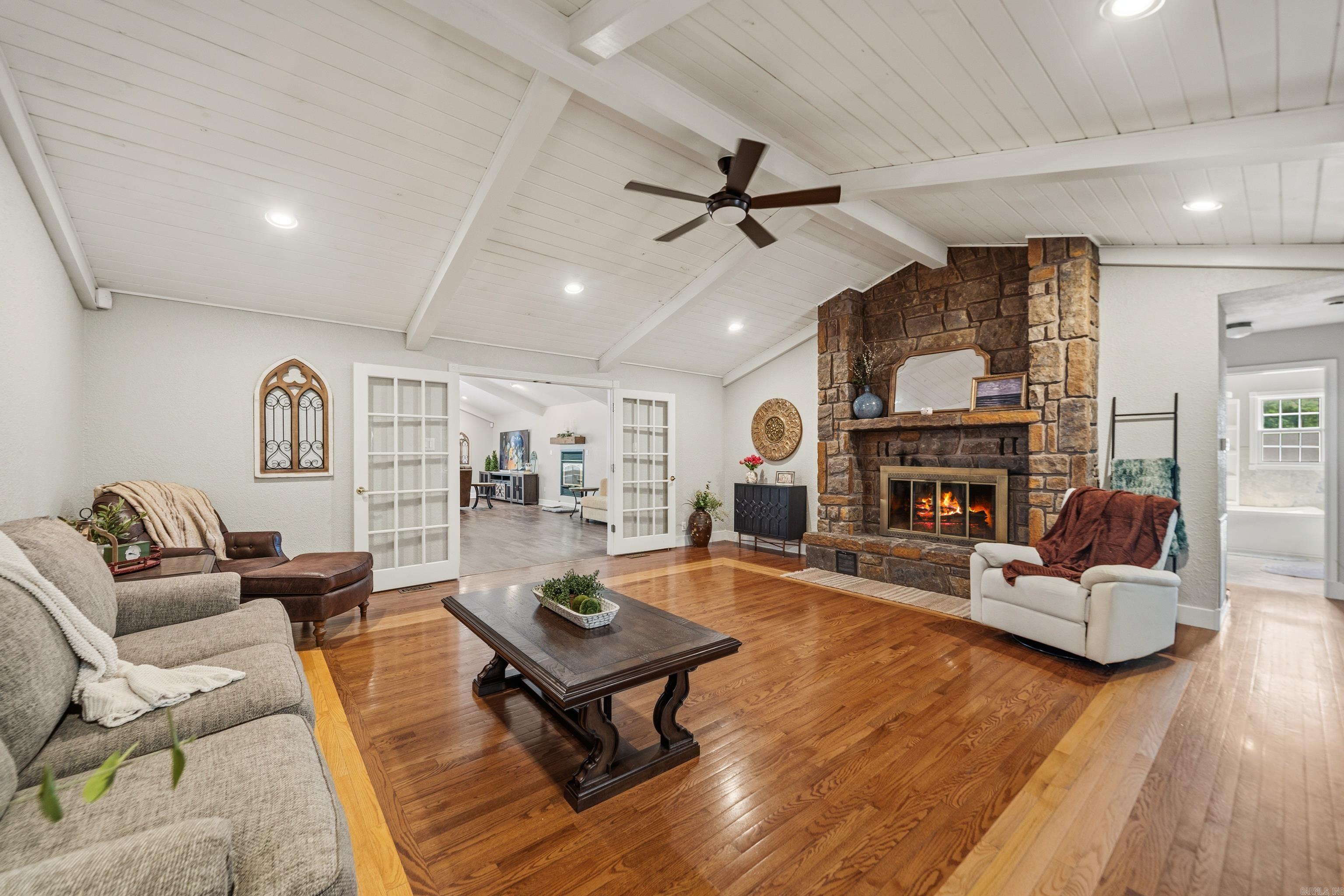 COTTONWOOD ESTATES - Residential