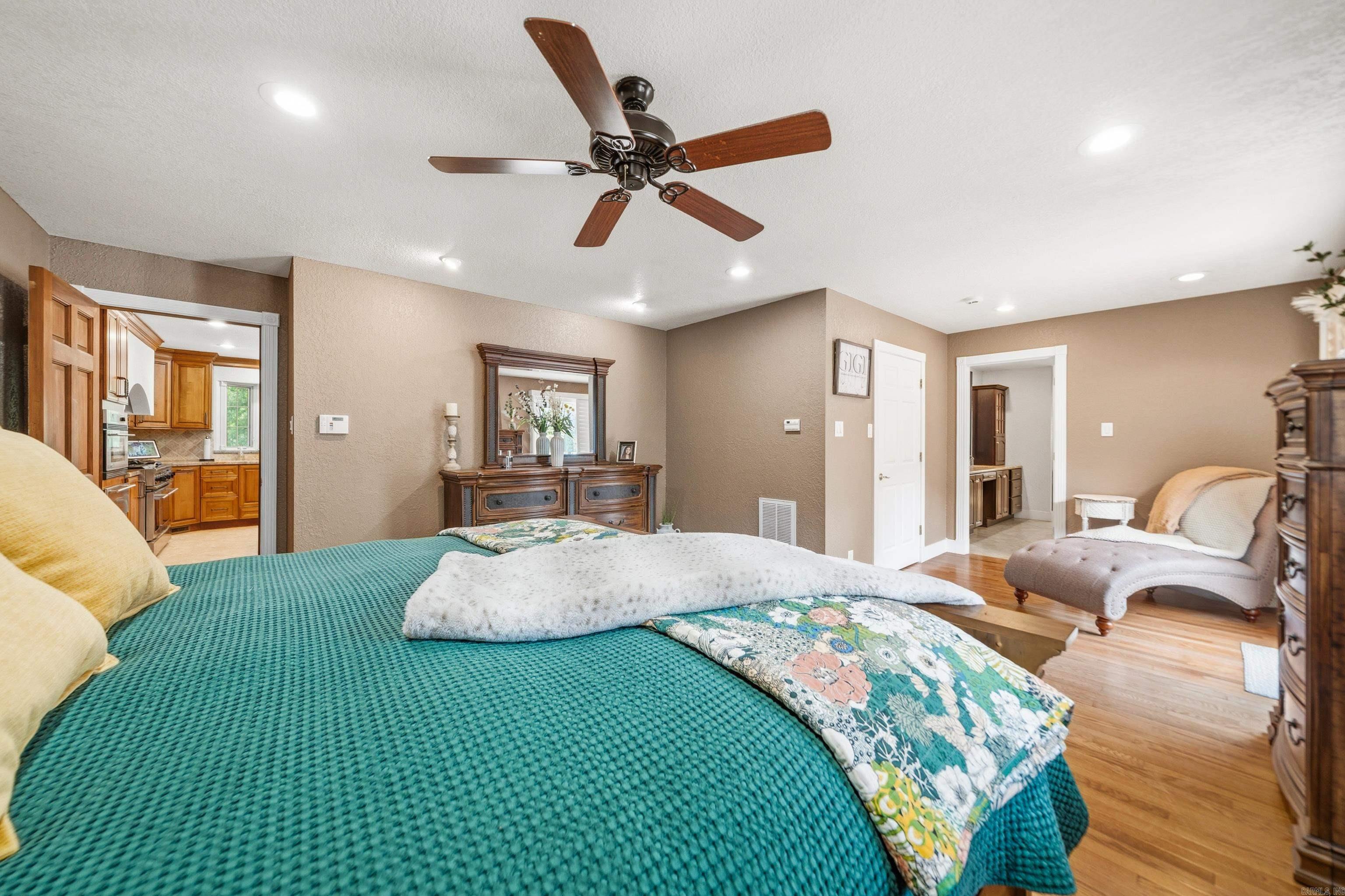 COTTONWOOD ESTATES - Residential