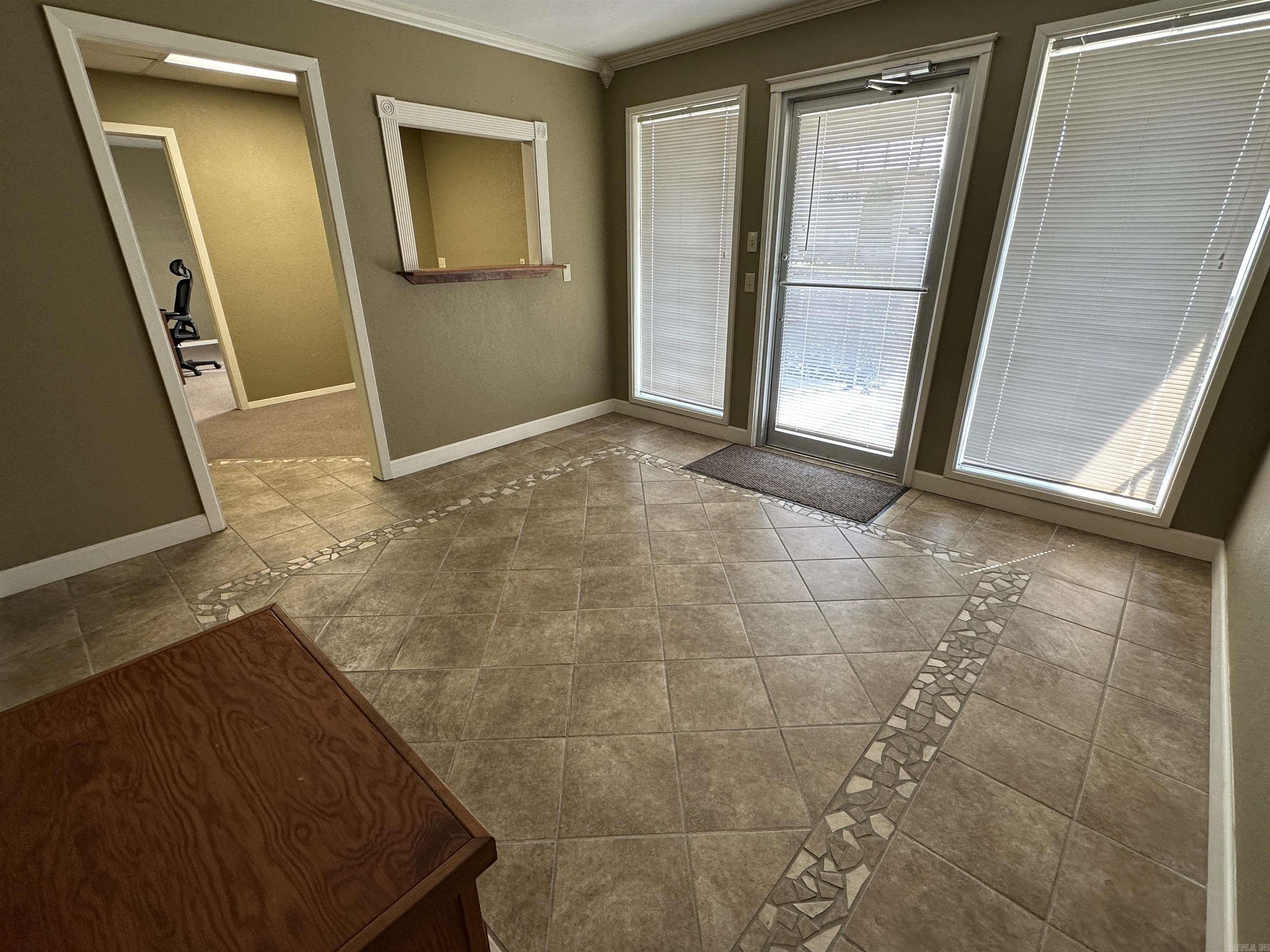 Heber Springs-Inside - Commercial Sale