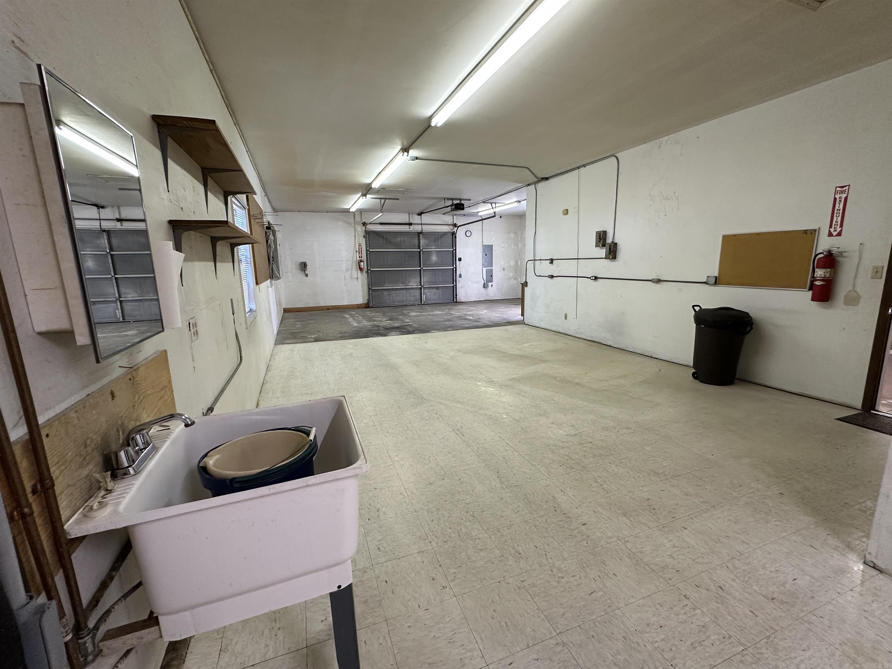 Heber Springs-Inside - Commercial Sale