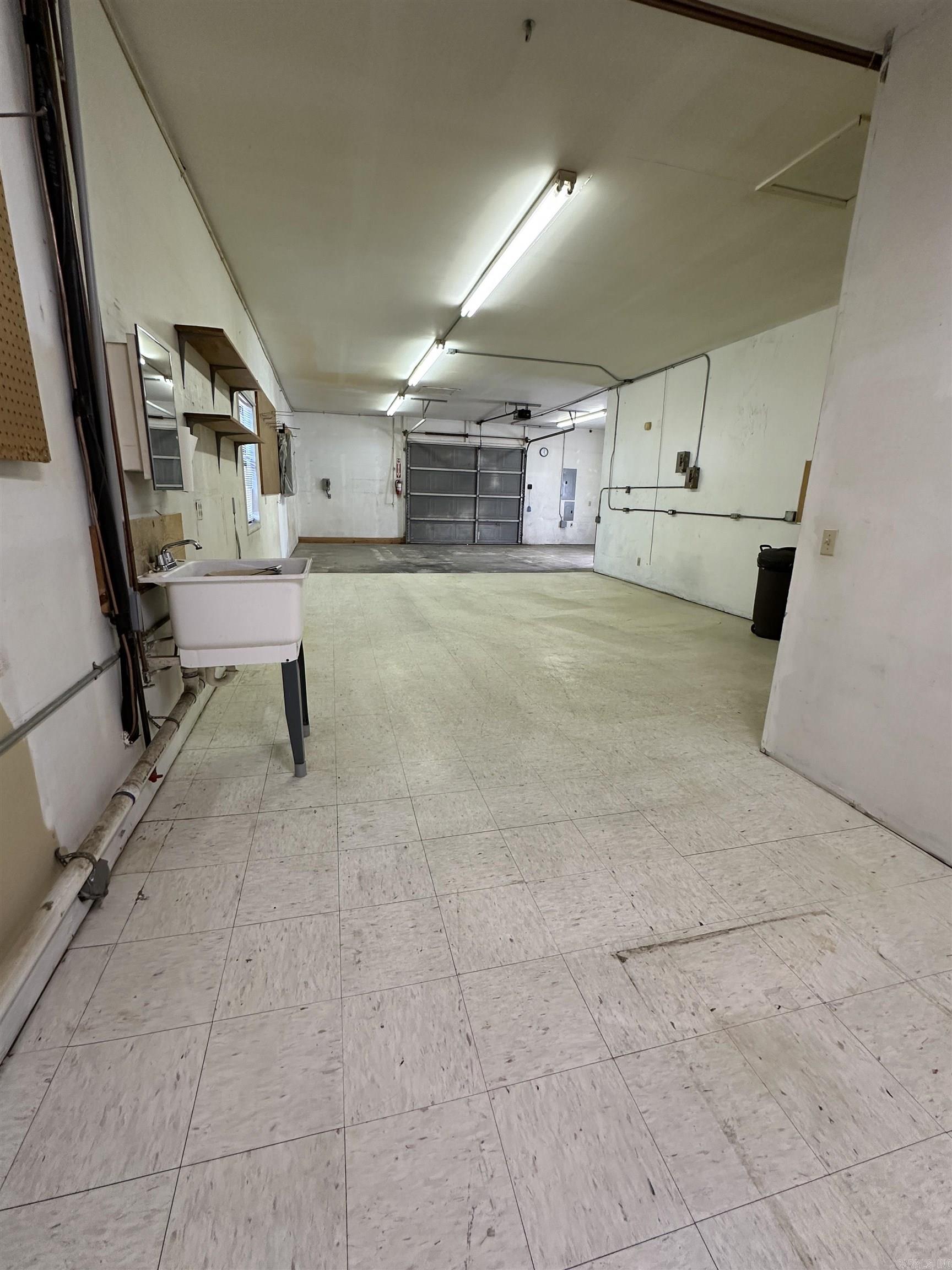 Heber Springs-Inside - Commercial Sale