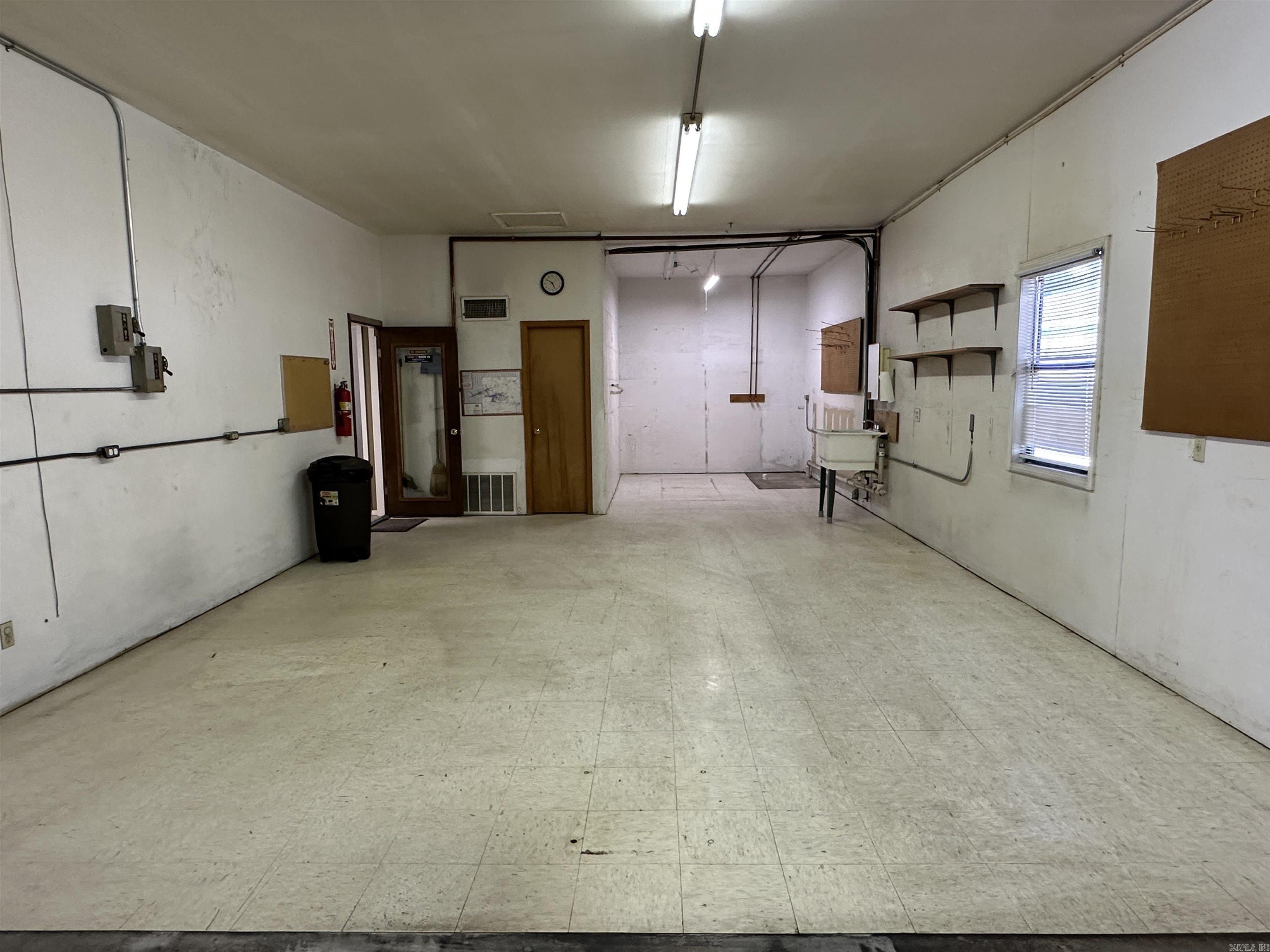 Heber Springs-Inside - Commercial Sale