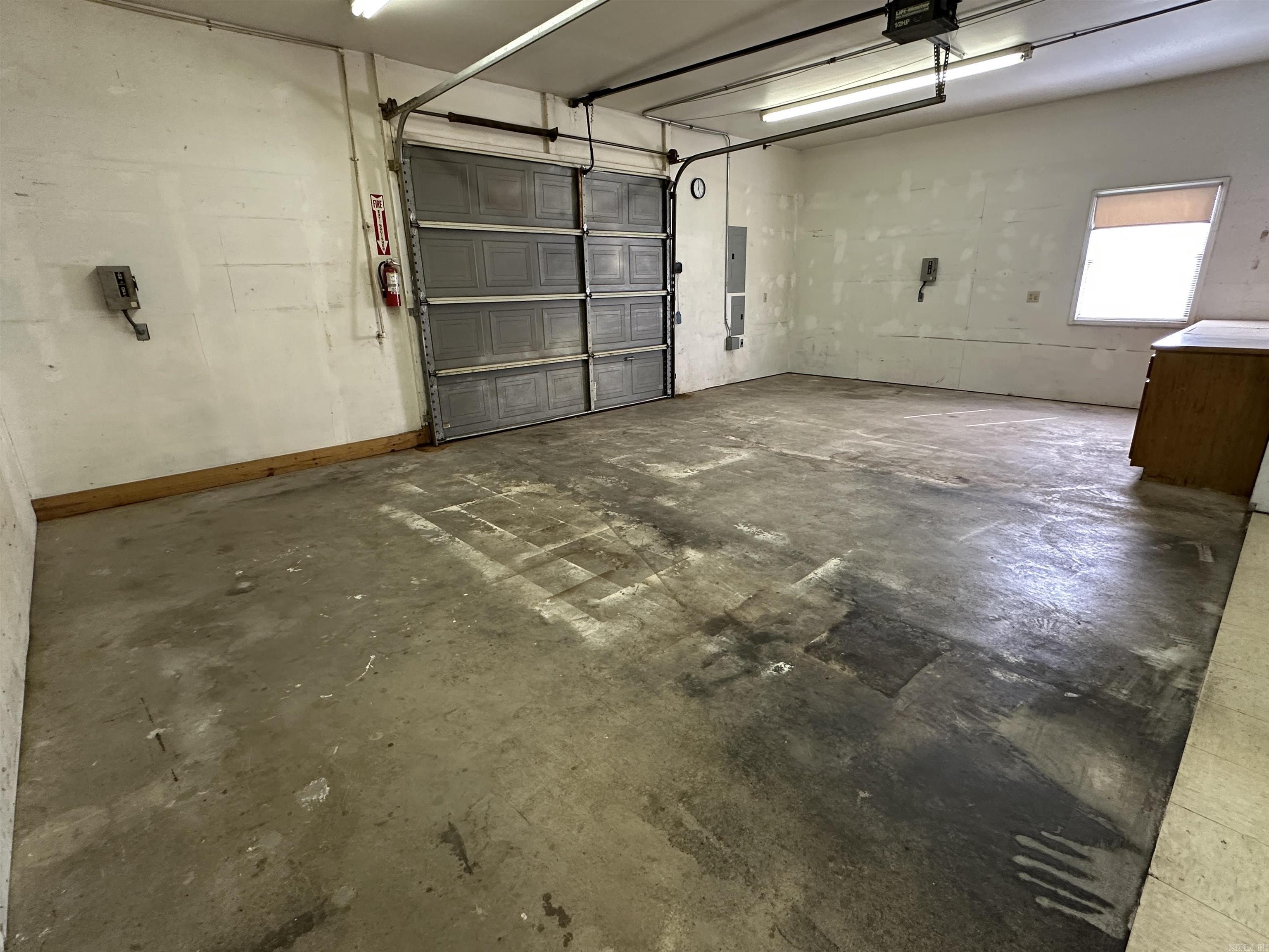 Heber Springs-Inside - Commercial Sale