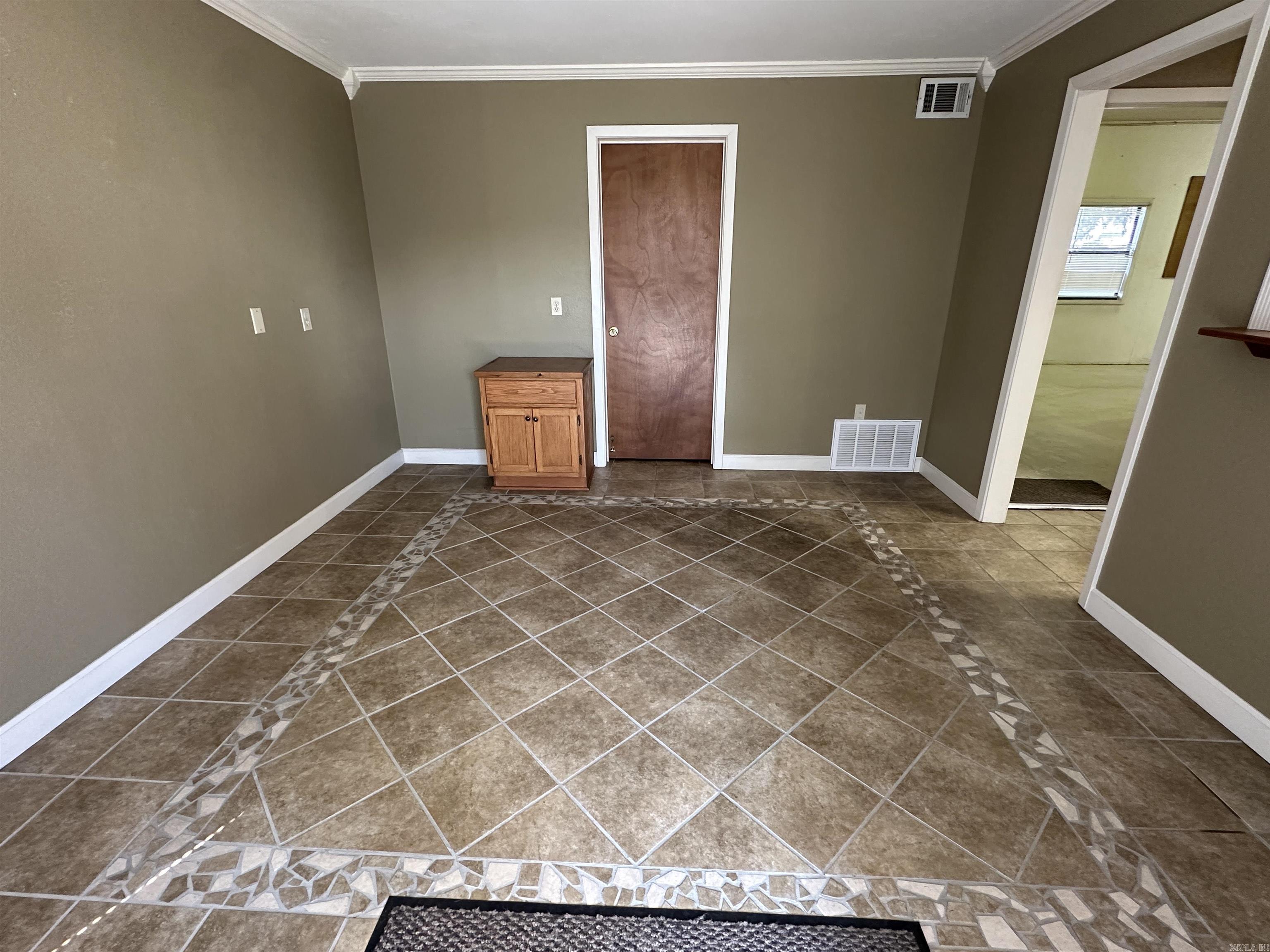 Heber Springs-Inside - Commercial Sale