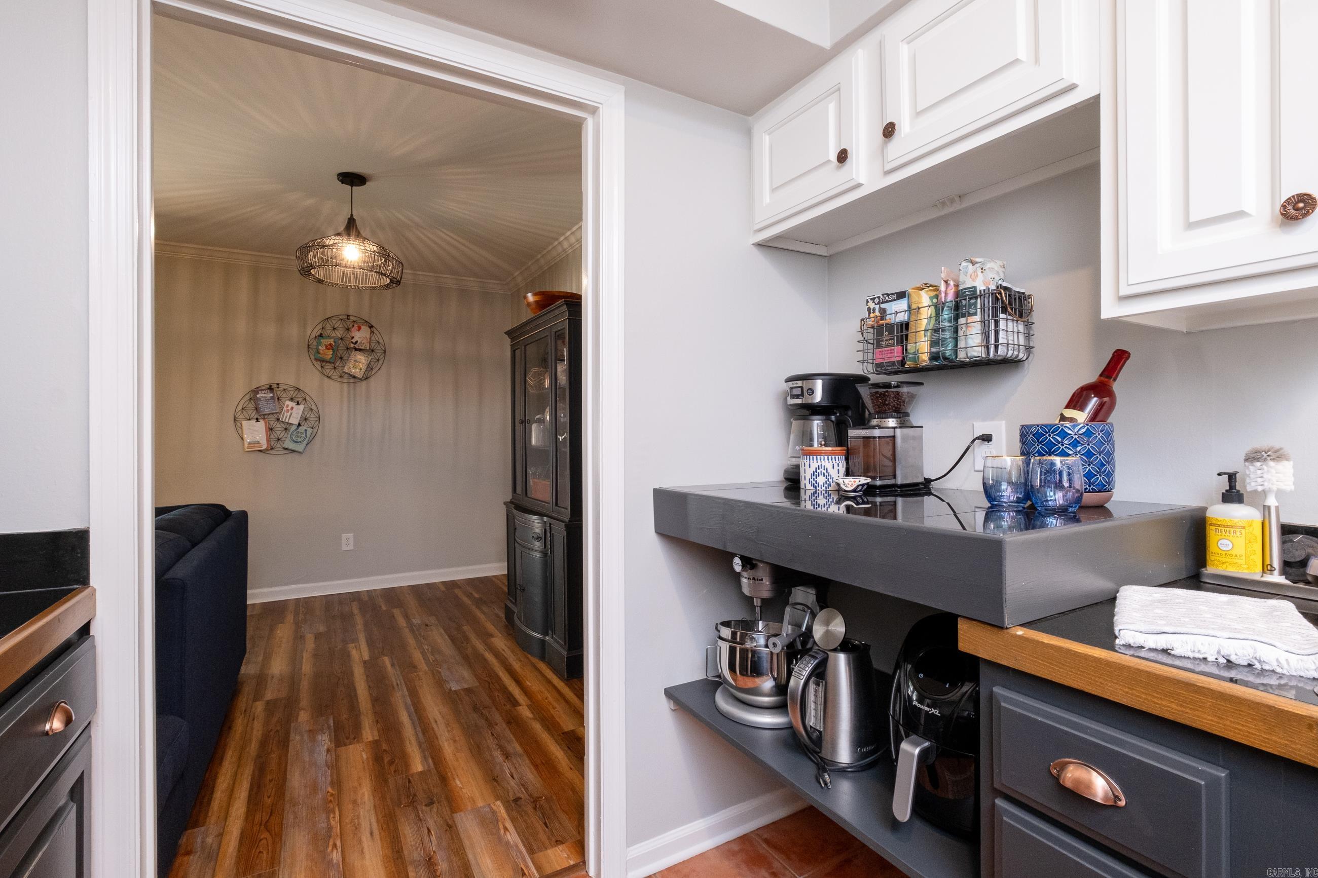 KINGSBRIDGE TWNHSE - Residential