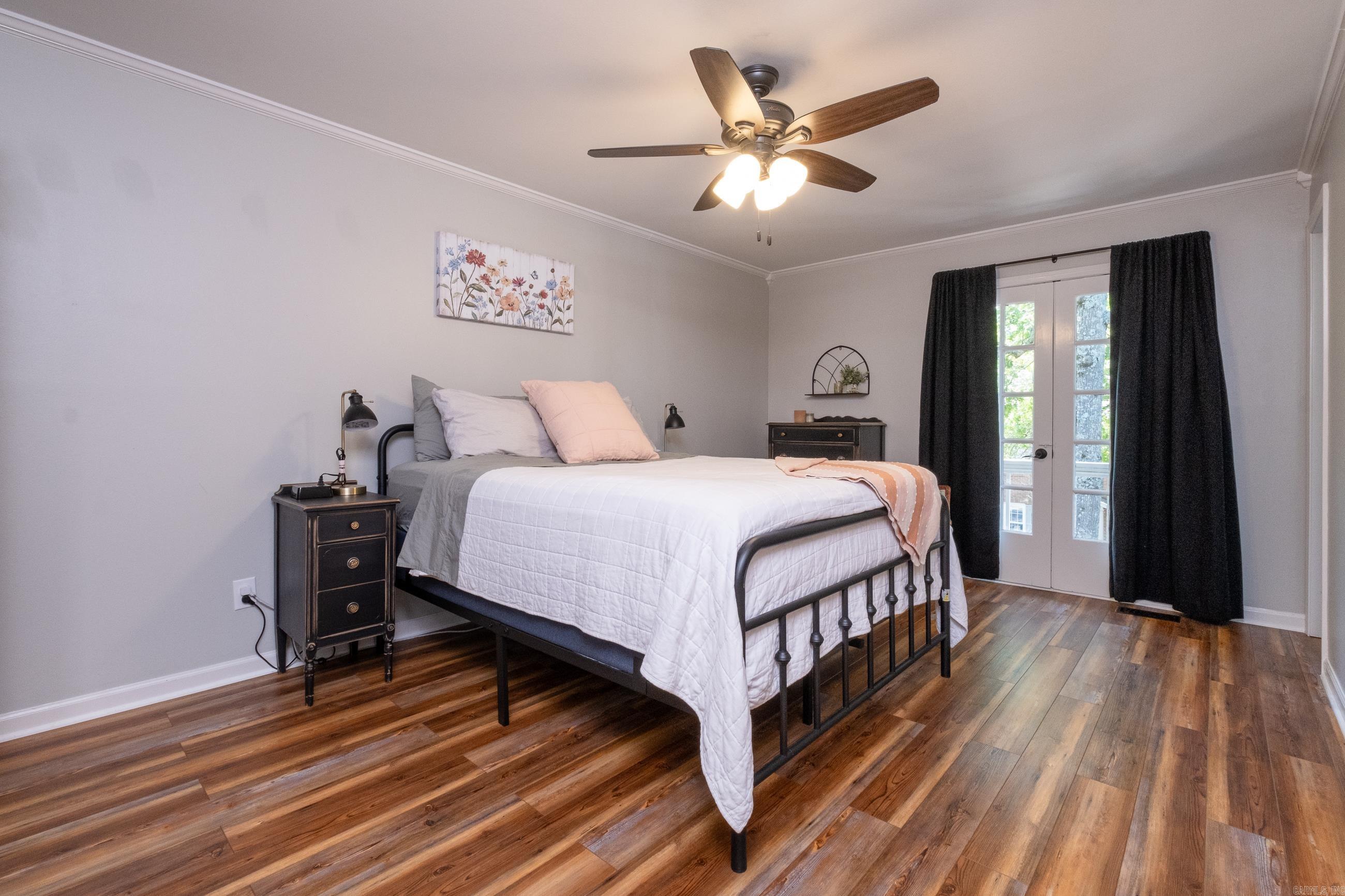 KINGSBRIDGE TWNHSE - Residential