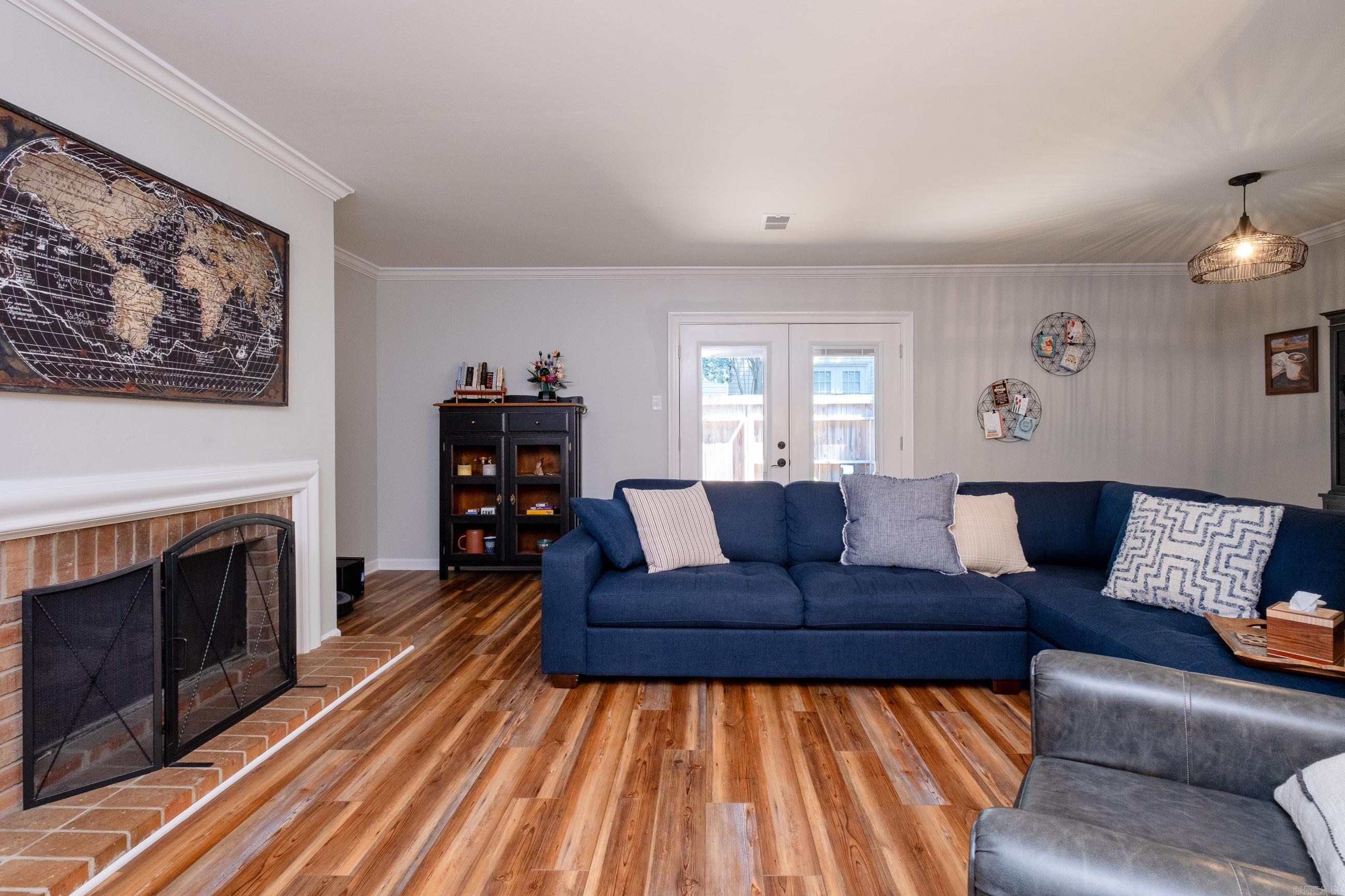 KINGSBRIDGE TWNHSE - Residential