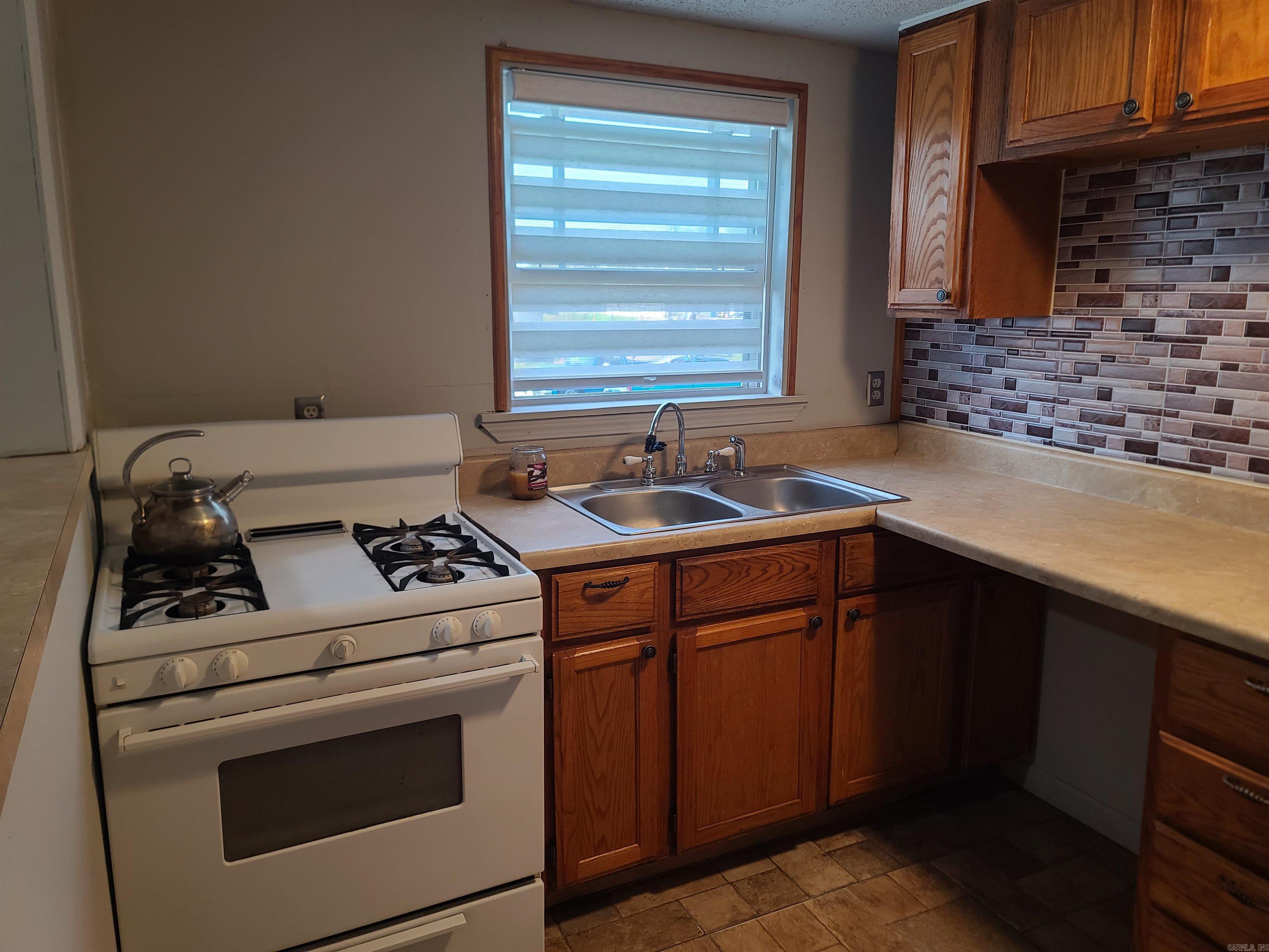 GOLD CREEK - Residential