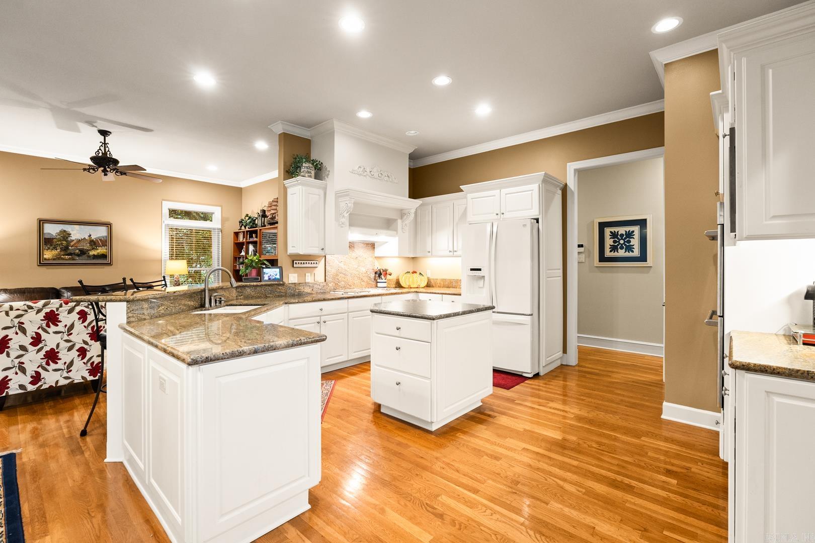 CHENAL VALLEY WITRY COURT - Residential