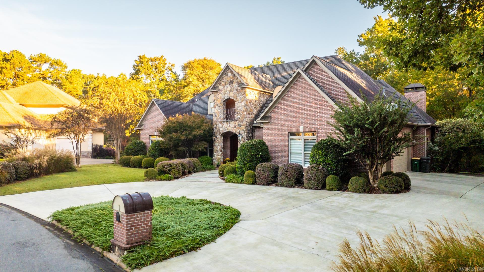 CHENAL VALLEY WITRY COURT - Residential