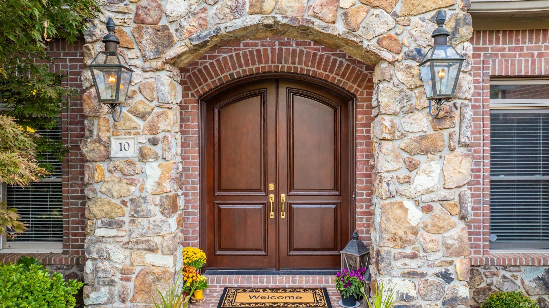 CHENAL VALLEY WITRY COURT - Residential