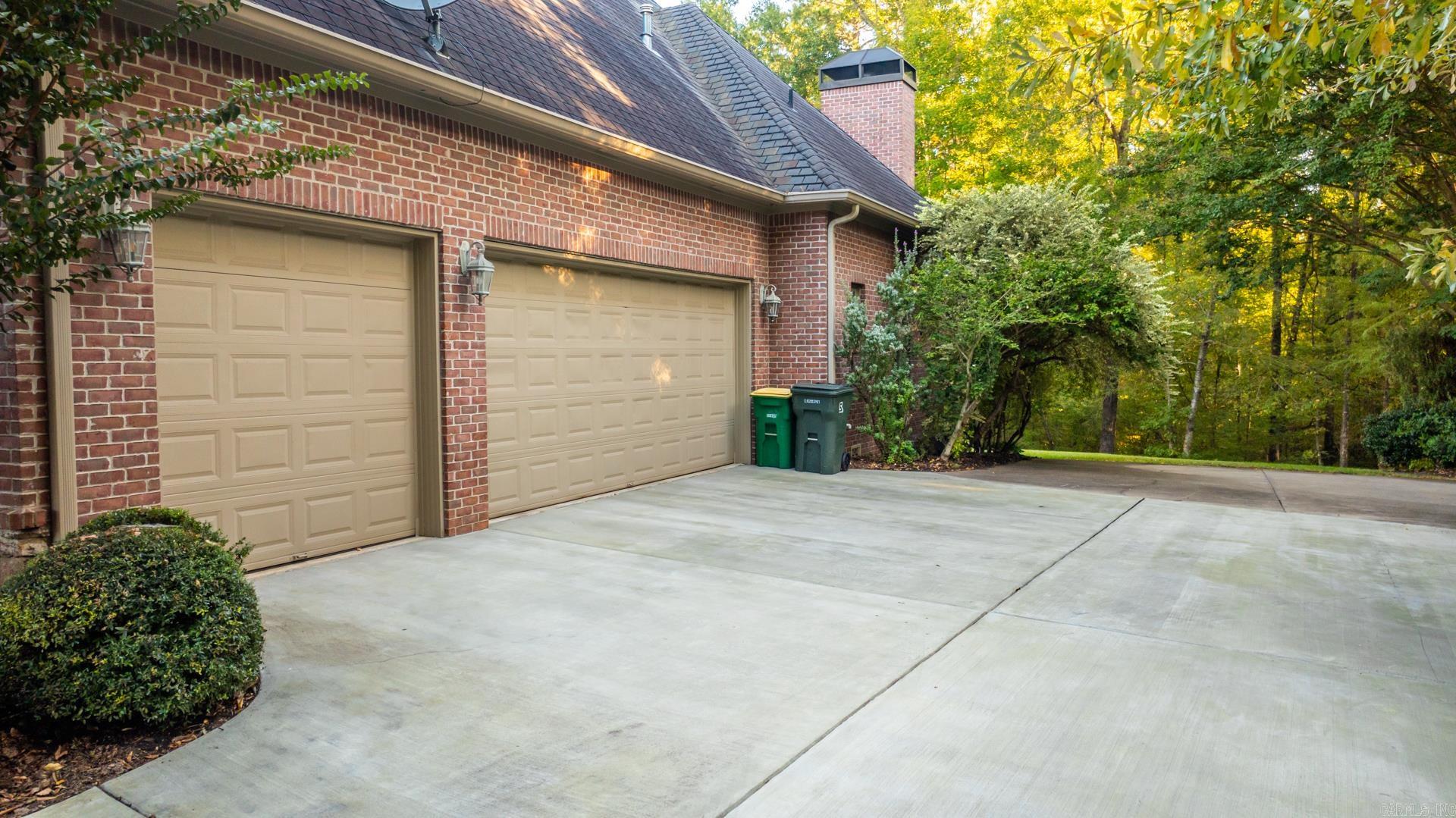 CHENAL VALLEY WITRY COURT - Residential