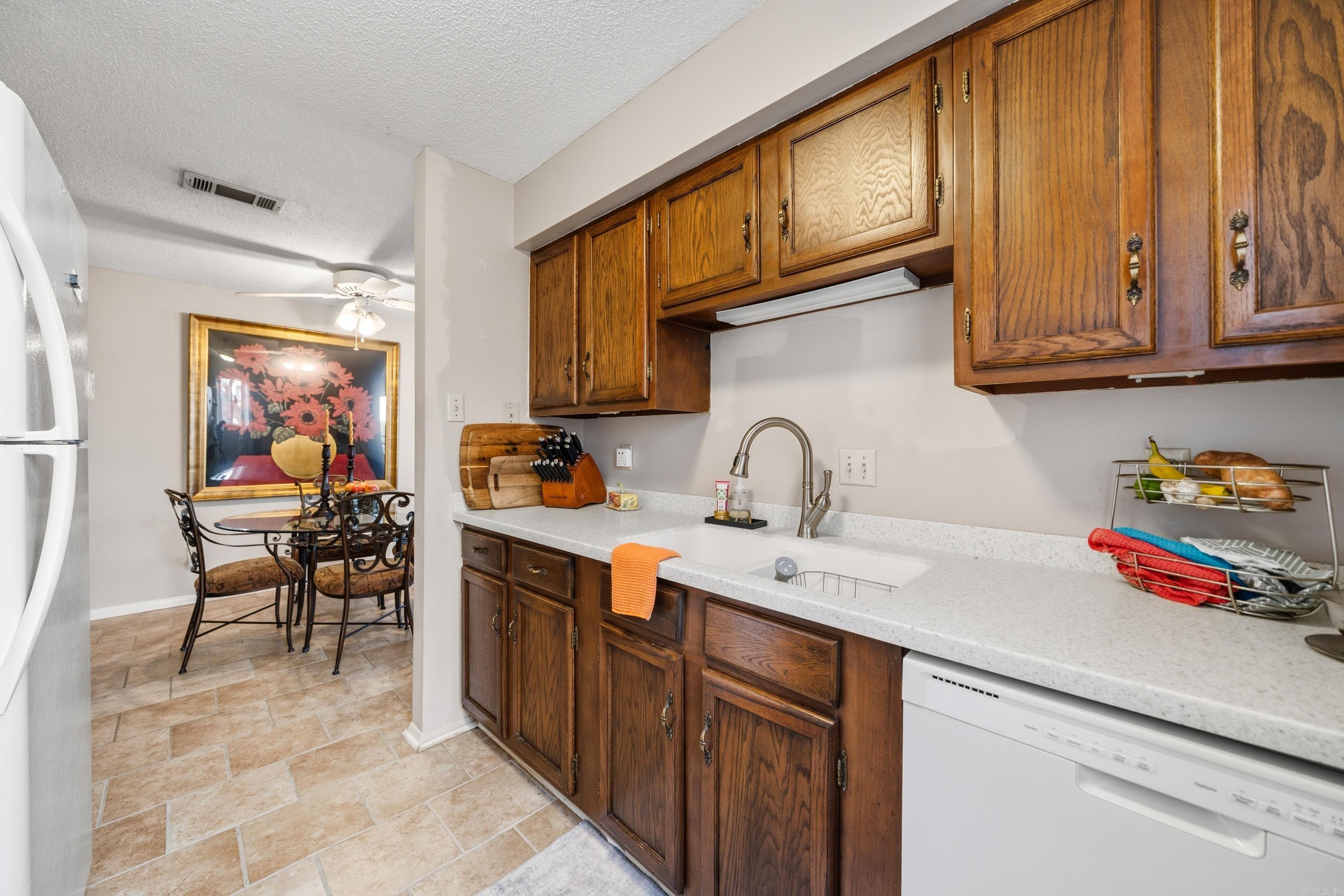 TWIN POINTS HPR - Residential