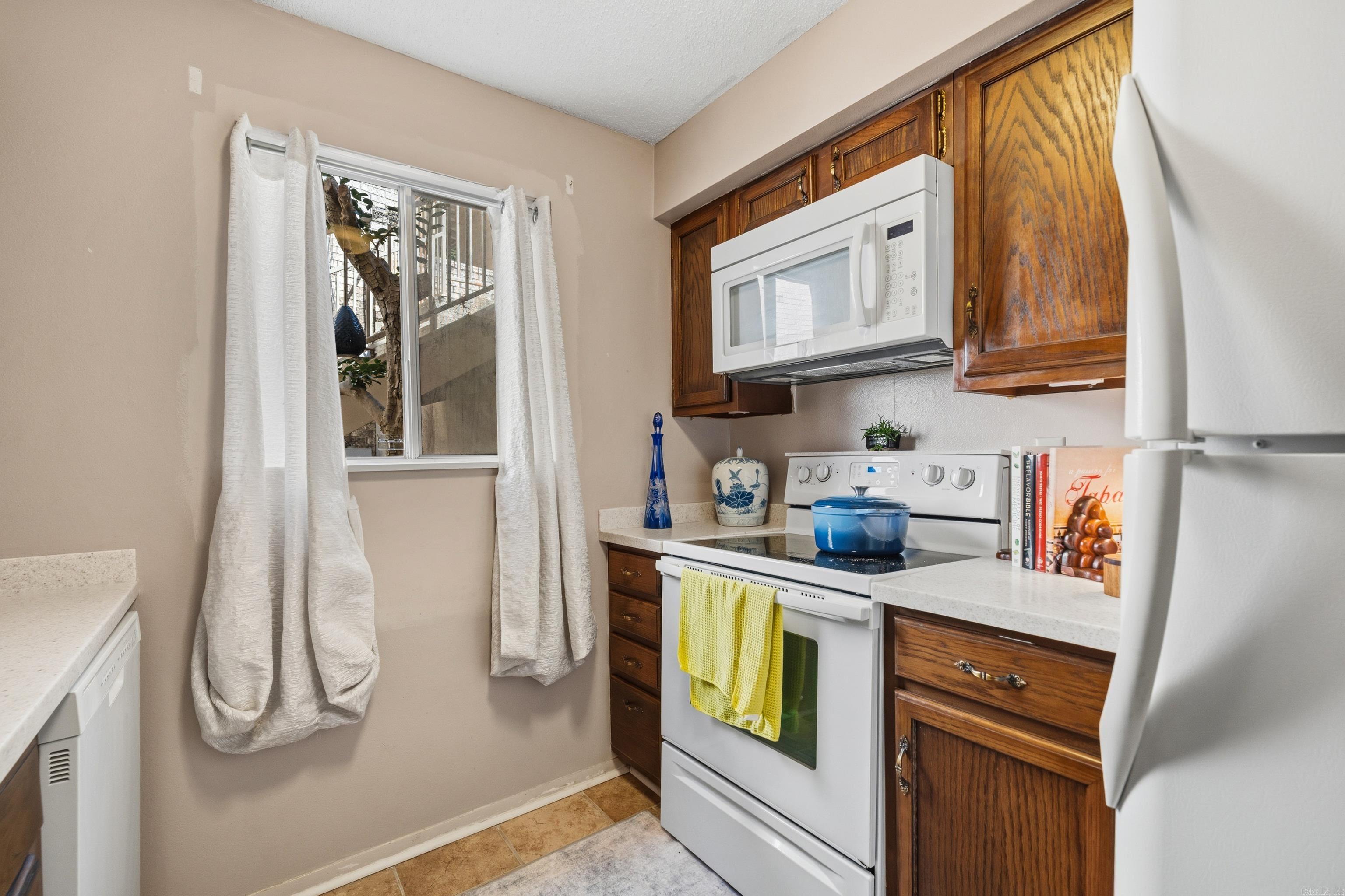 TWIN POINTS HPR - Residential