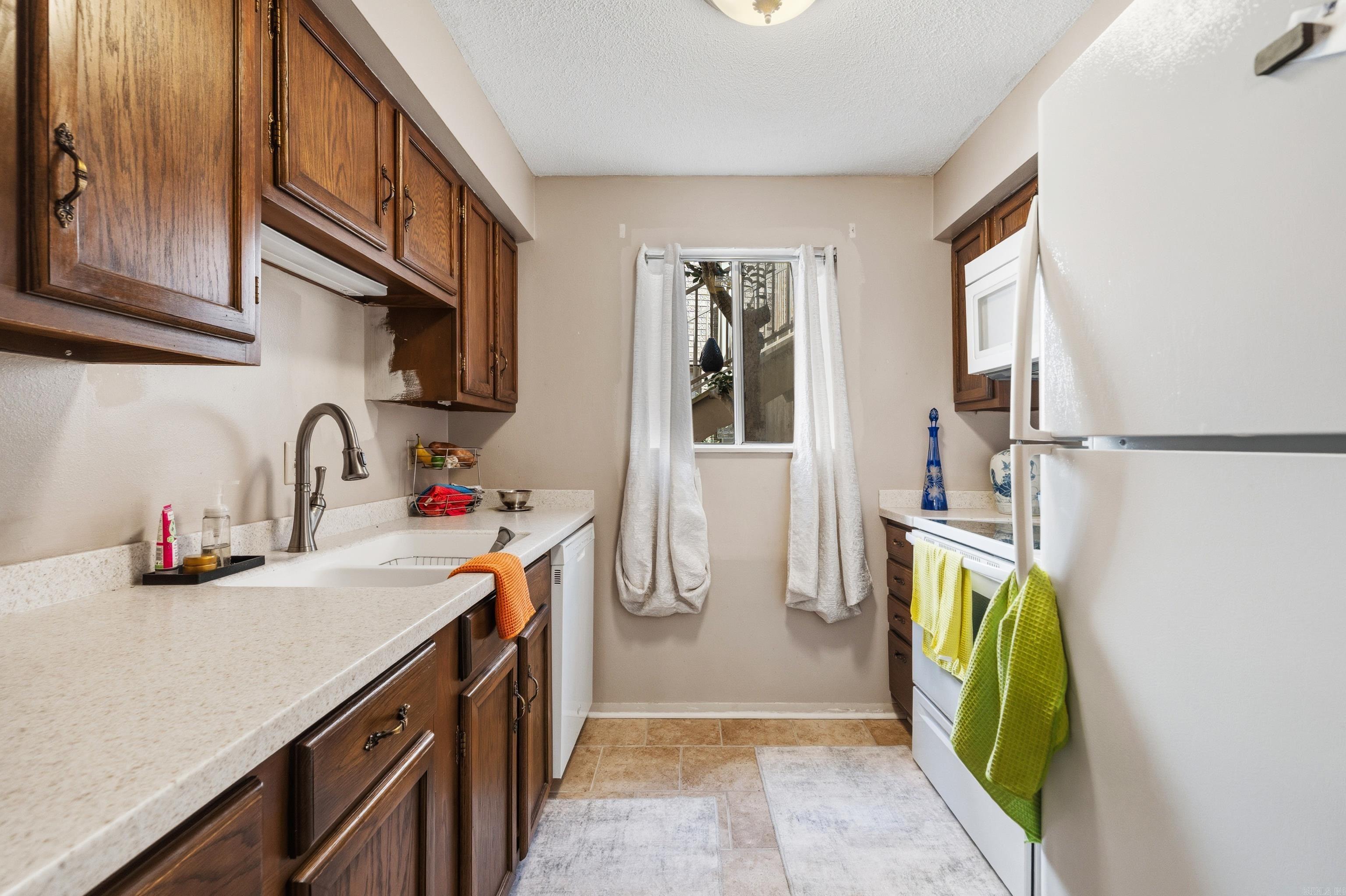 TWIN POINTS HPR - Residential