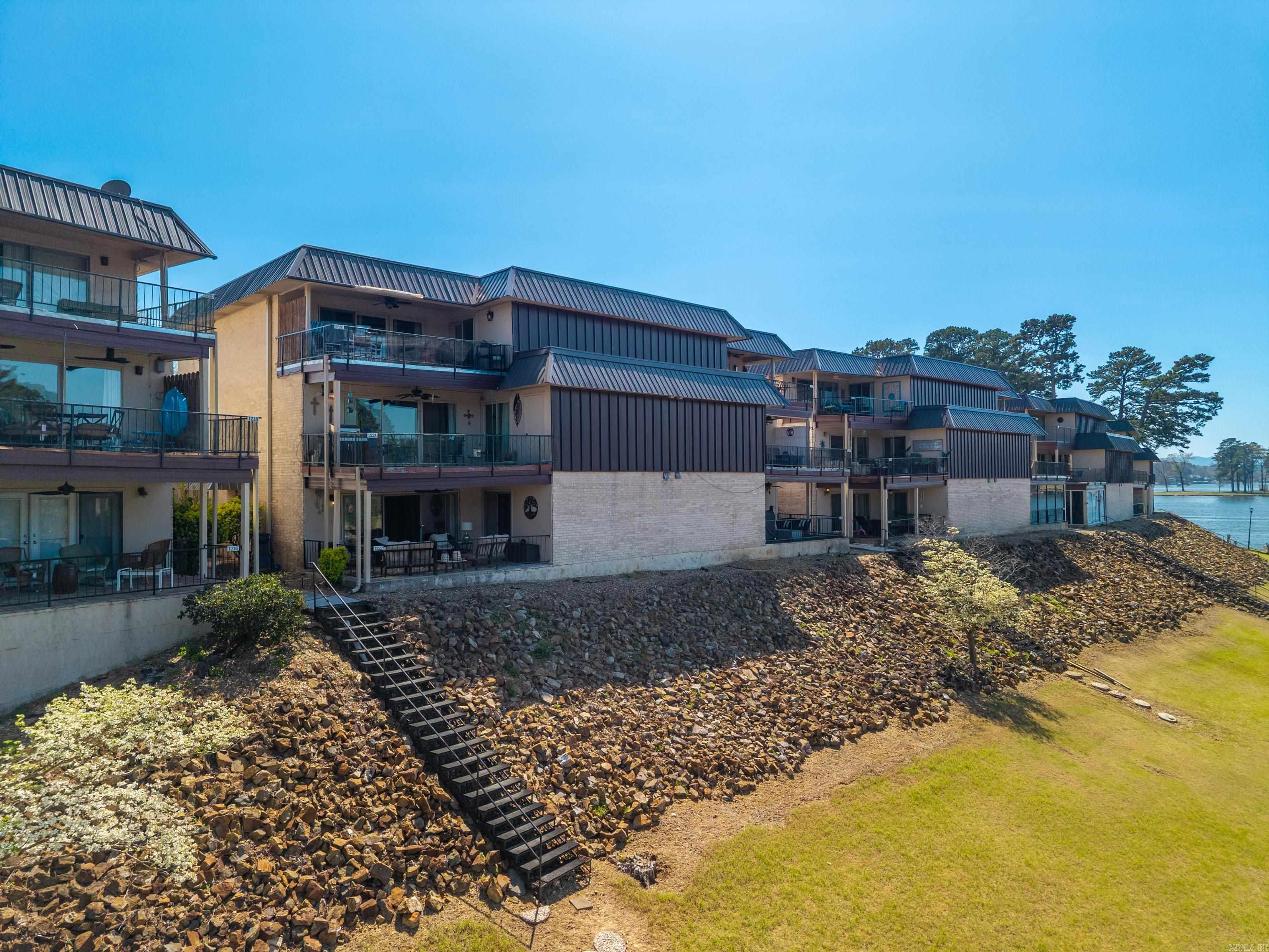 TWIN POINTS HPR - Residential