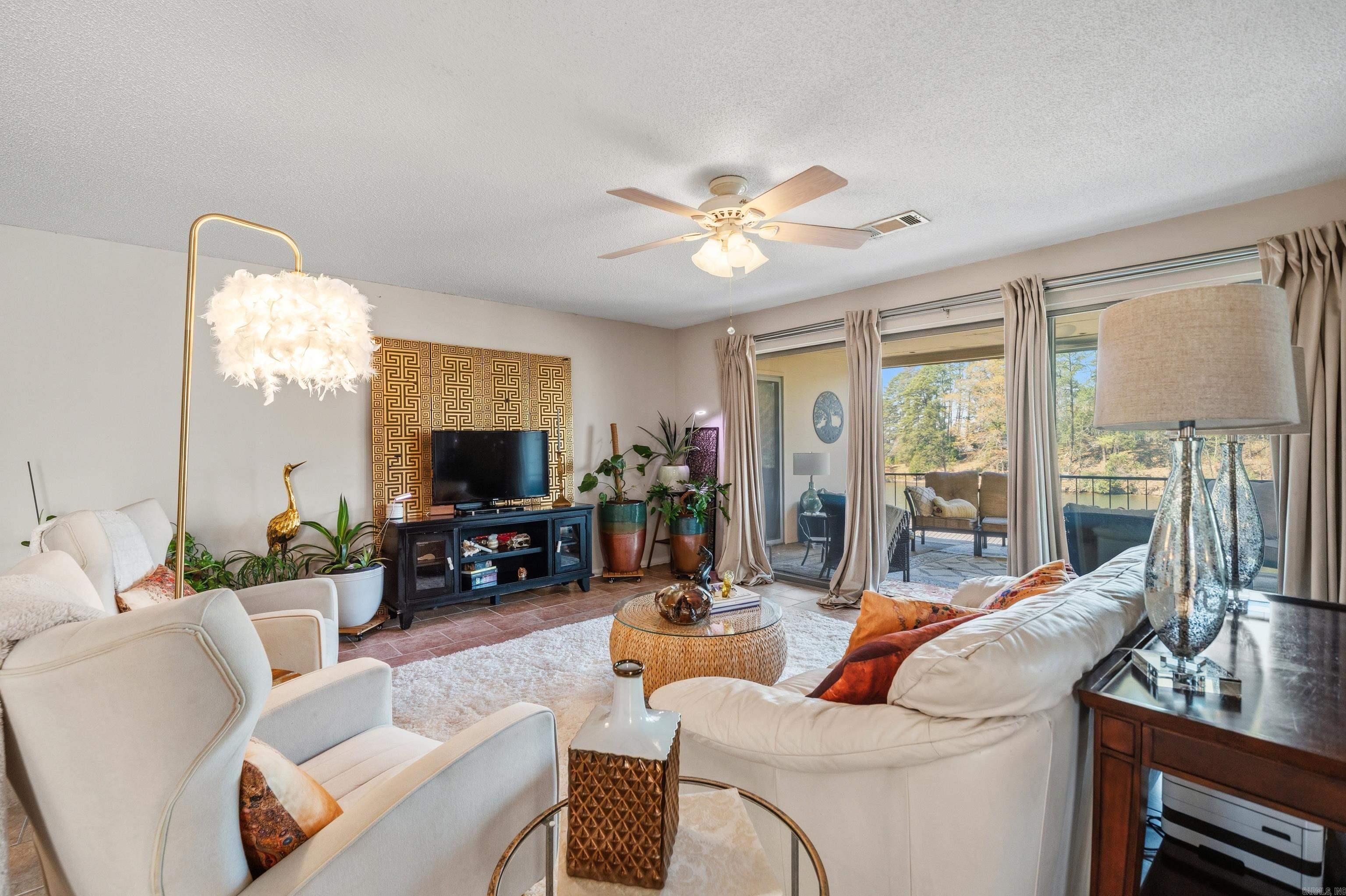 TWIN POINTS HPR - Residential