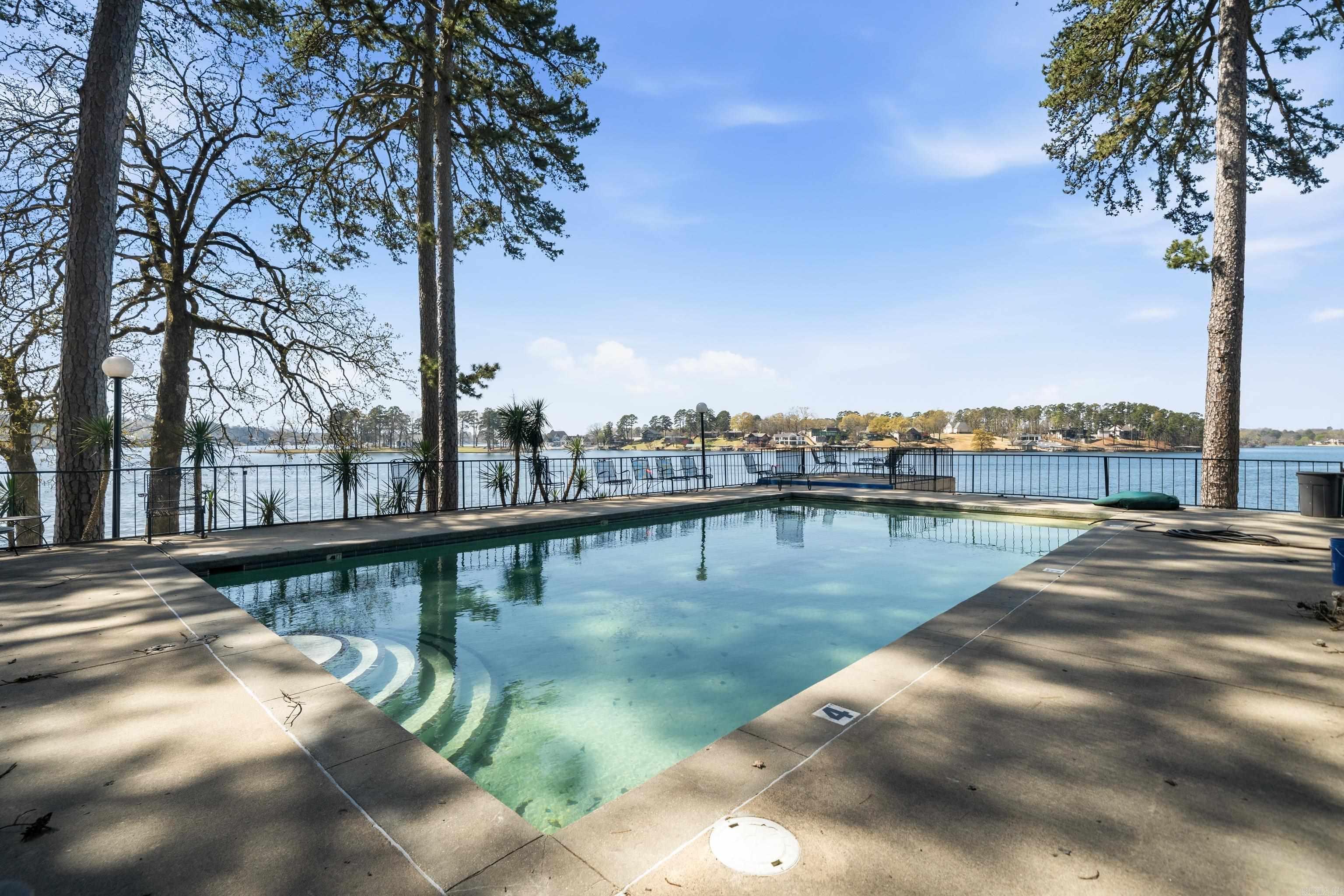 TWIN POINTS HPR - Residential