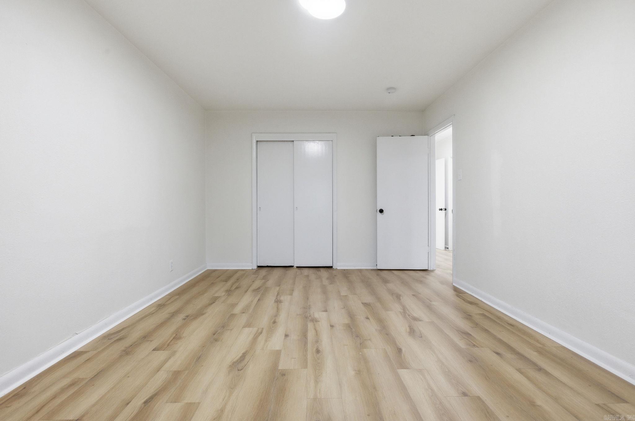 BRACKS - Residential