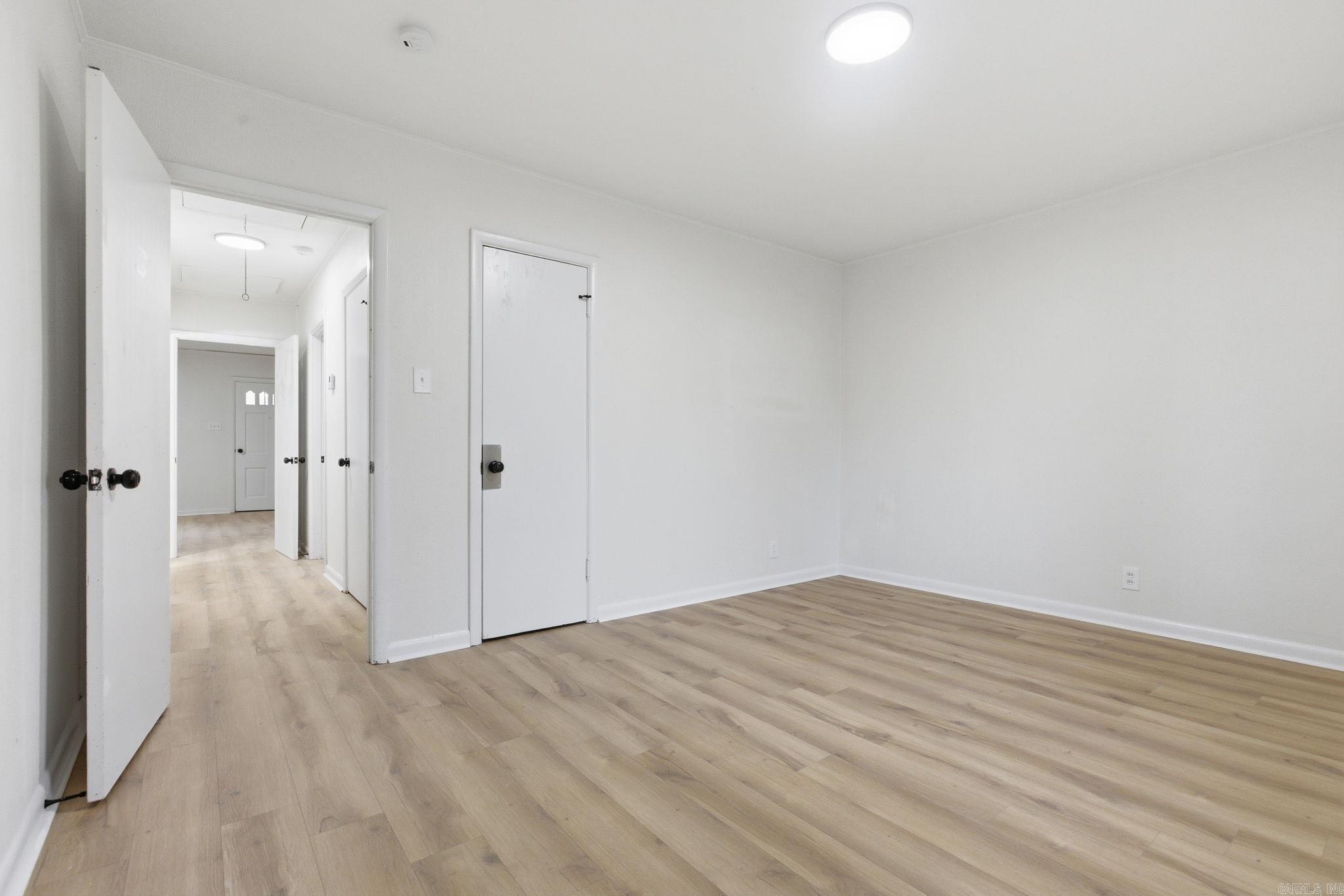 BRACKS - Residential