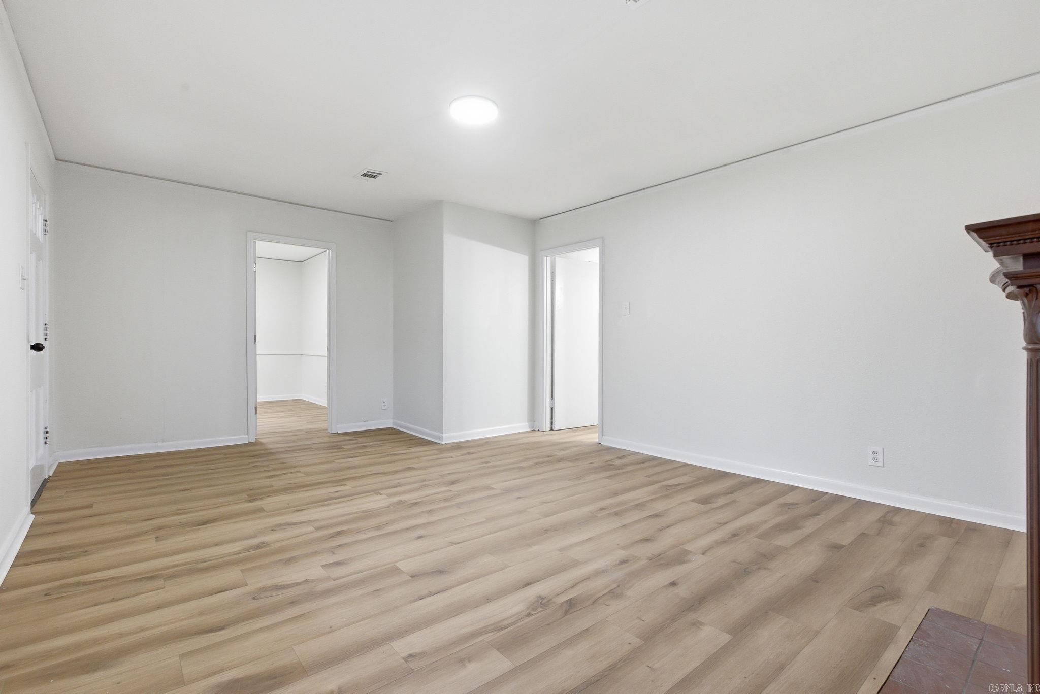 BRACKS - Residential