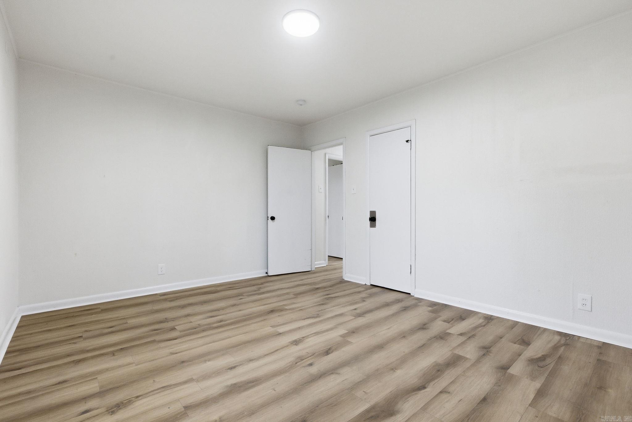 BRACKS - Residential