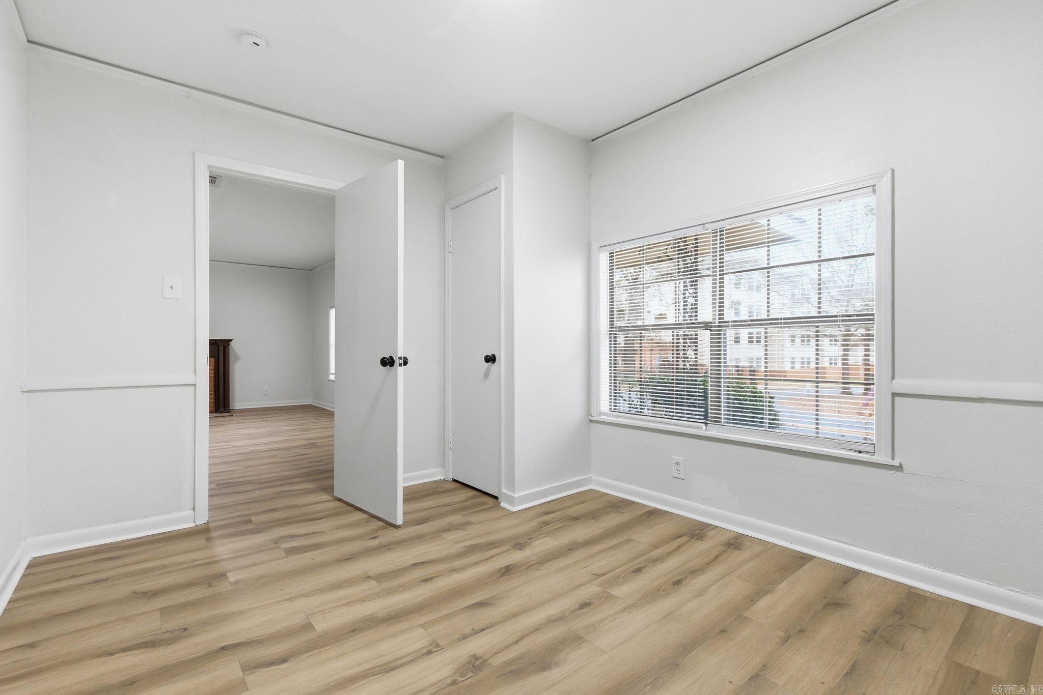 BRACKS - Residential