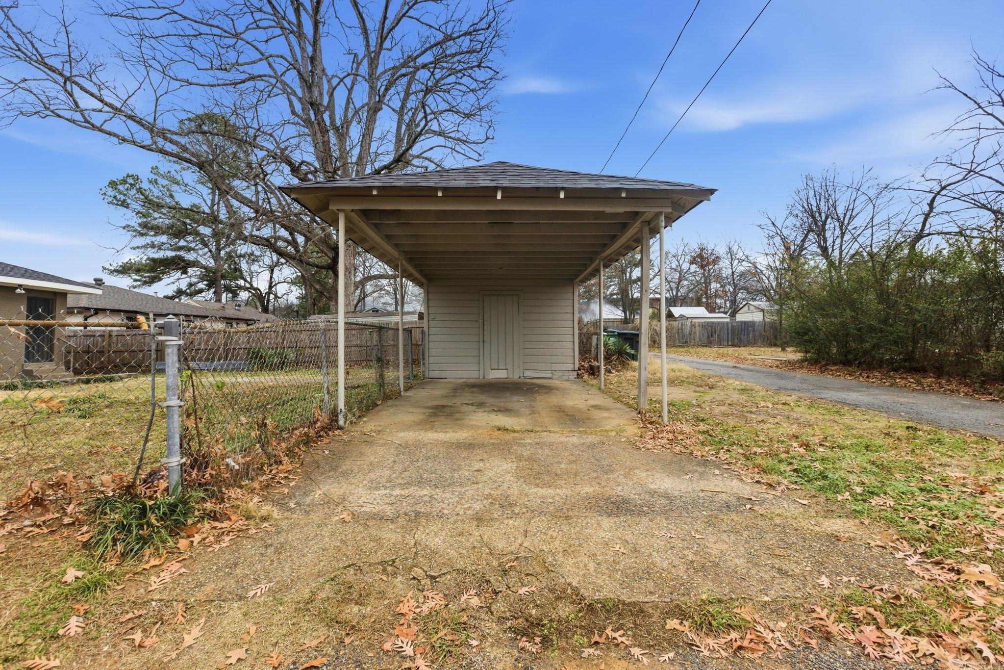 BRACKS - Residential