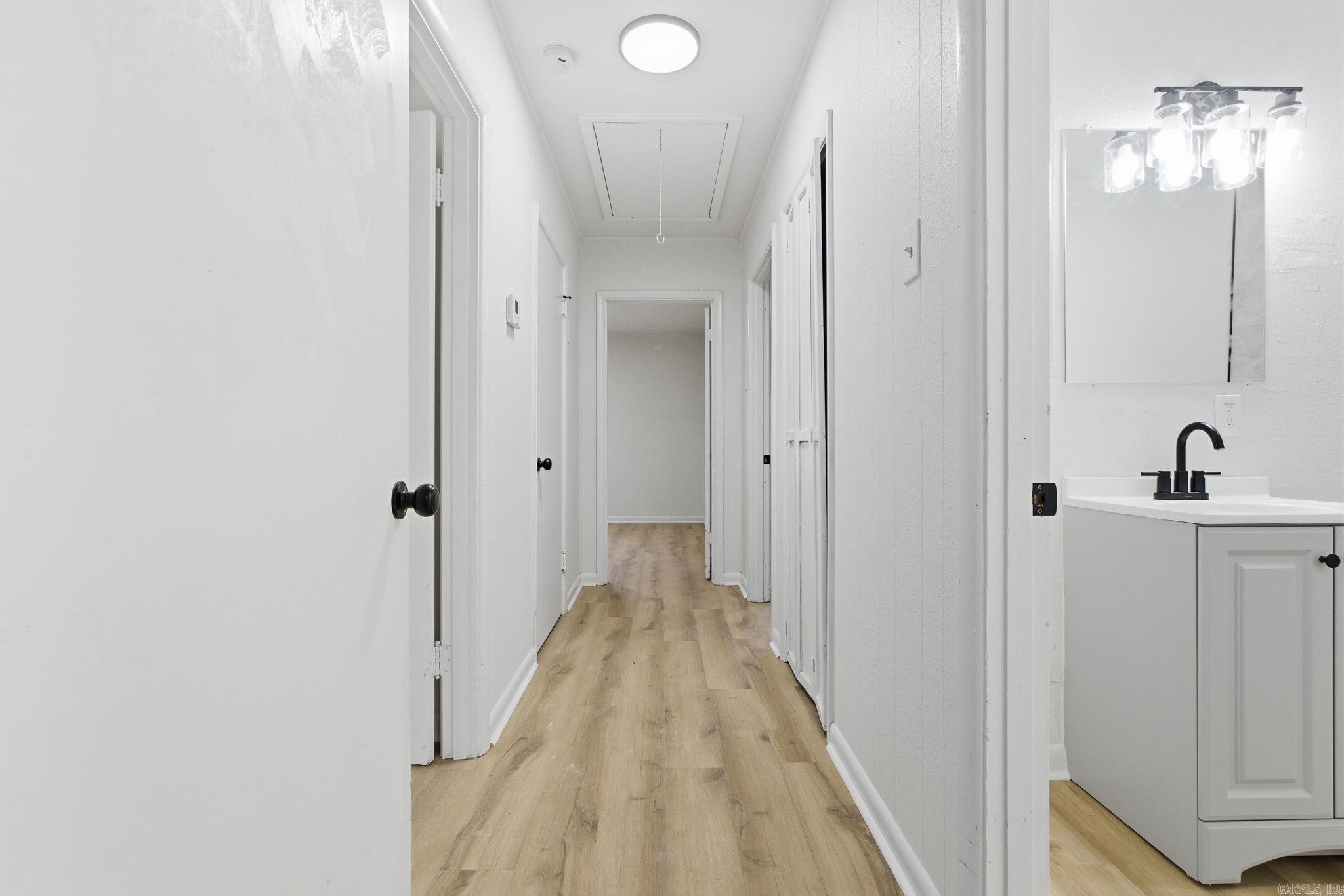 BRACKS - Residential