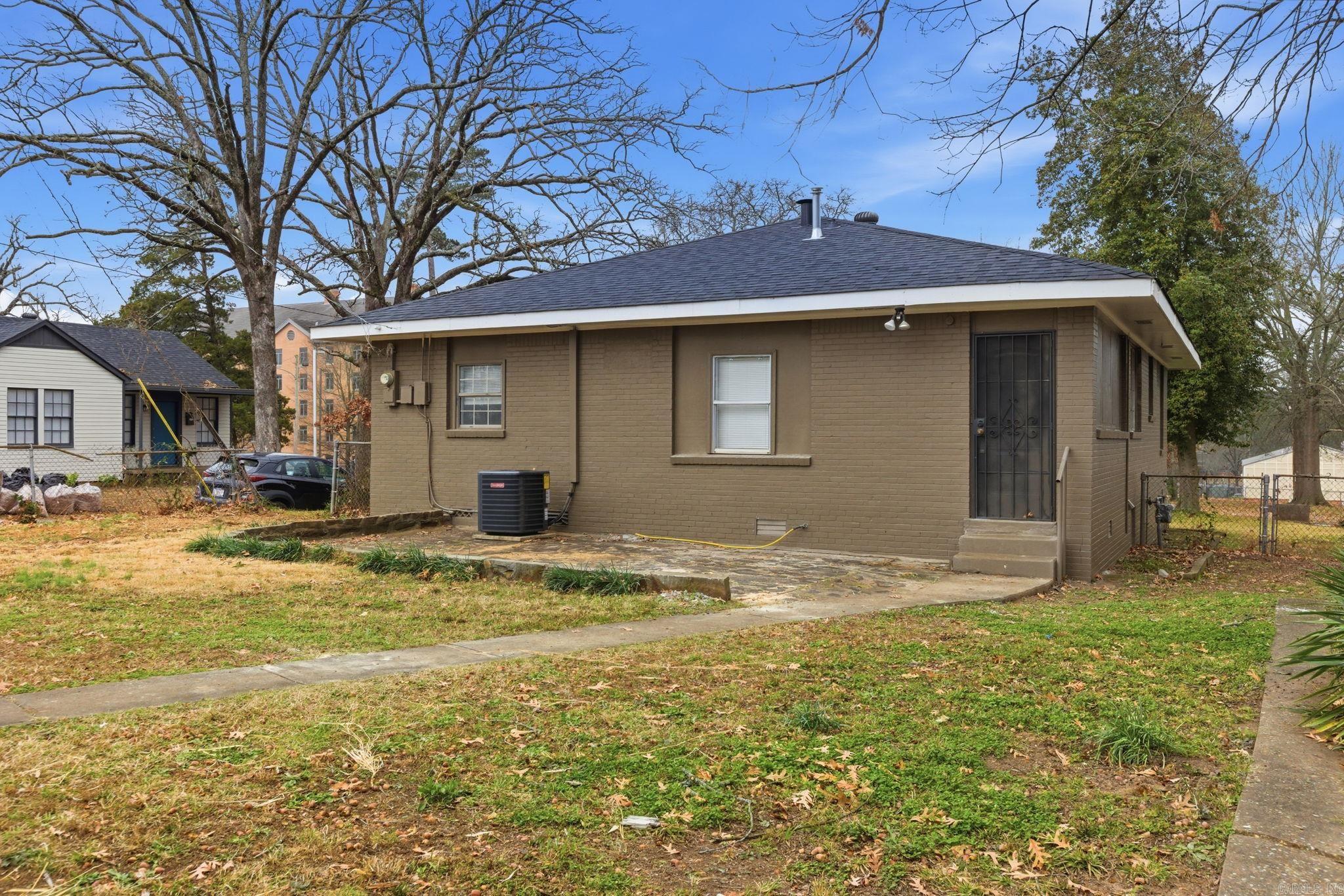 BRACKS - Residential