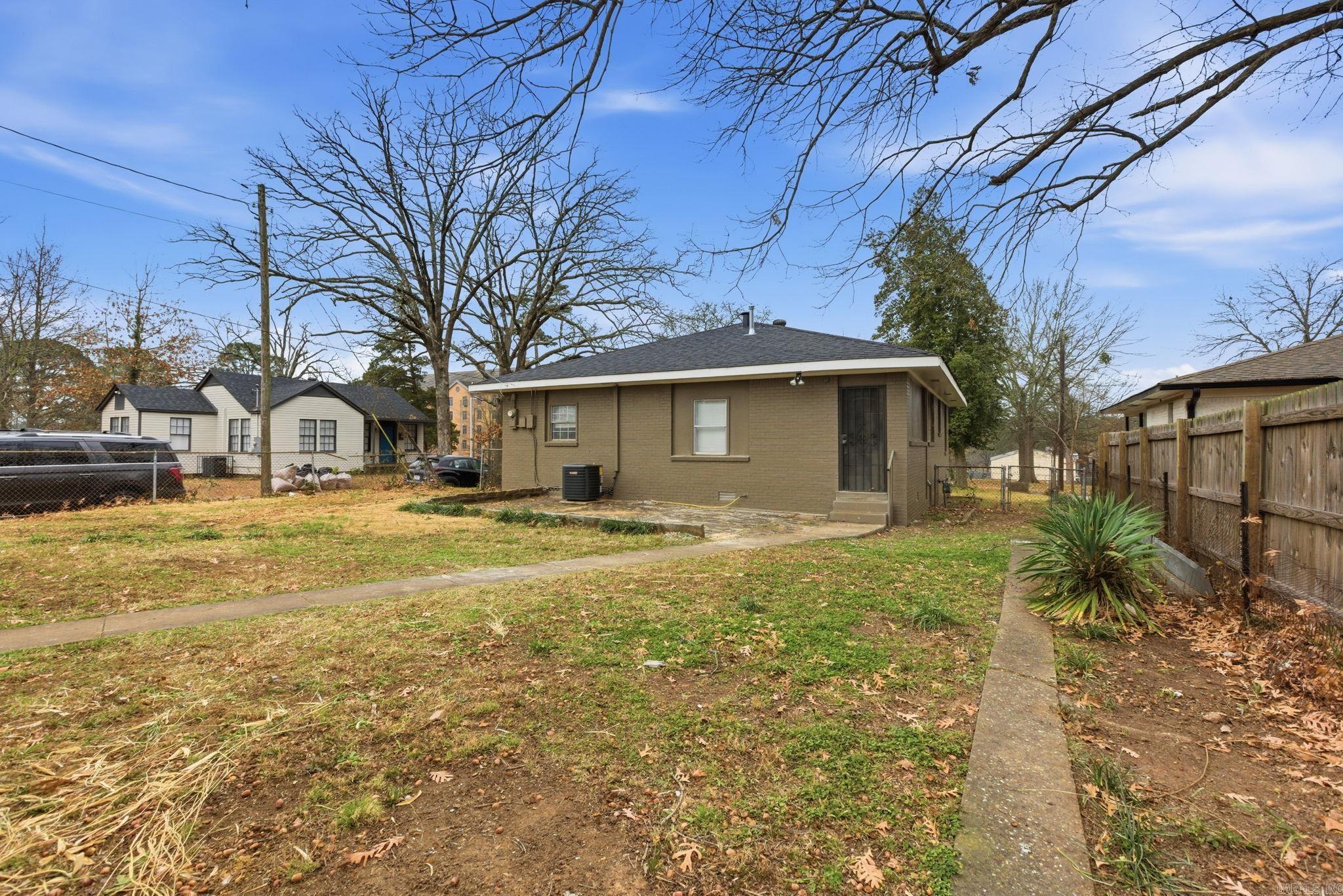 BRACKS - Residential